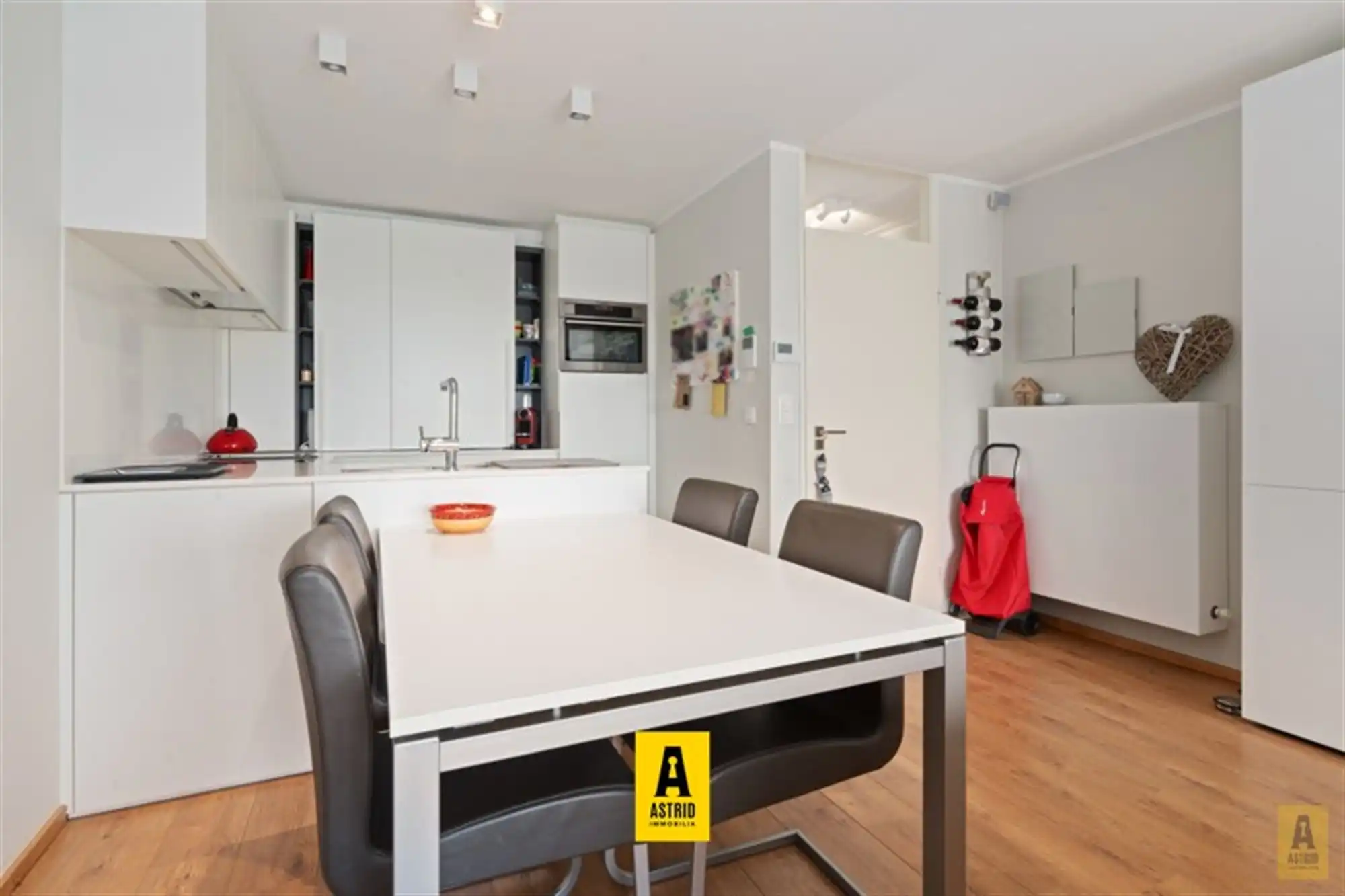 Uitzonderlijk aanbod! Duplexappartement op topligging met open zeezichten en riant zonne(dak)terras! foto 9