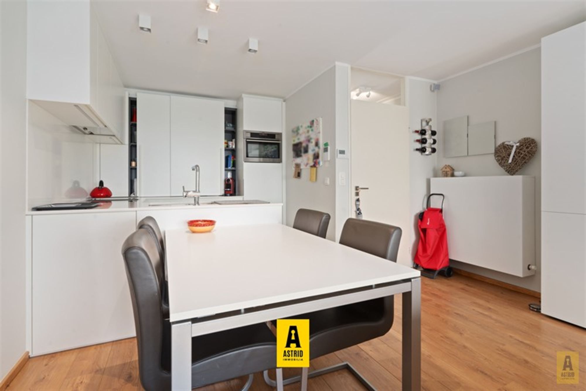 Uitzonderlijk aanbod! Duplexappartement op topligging met open zeezichten en riant zonne(dak)terras! foto 9