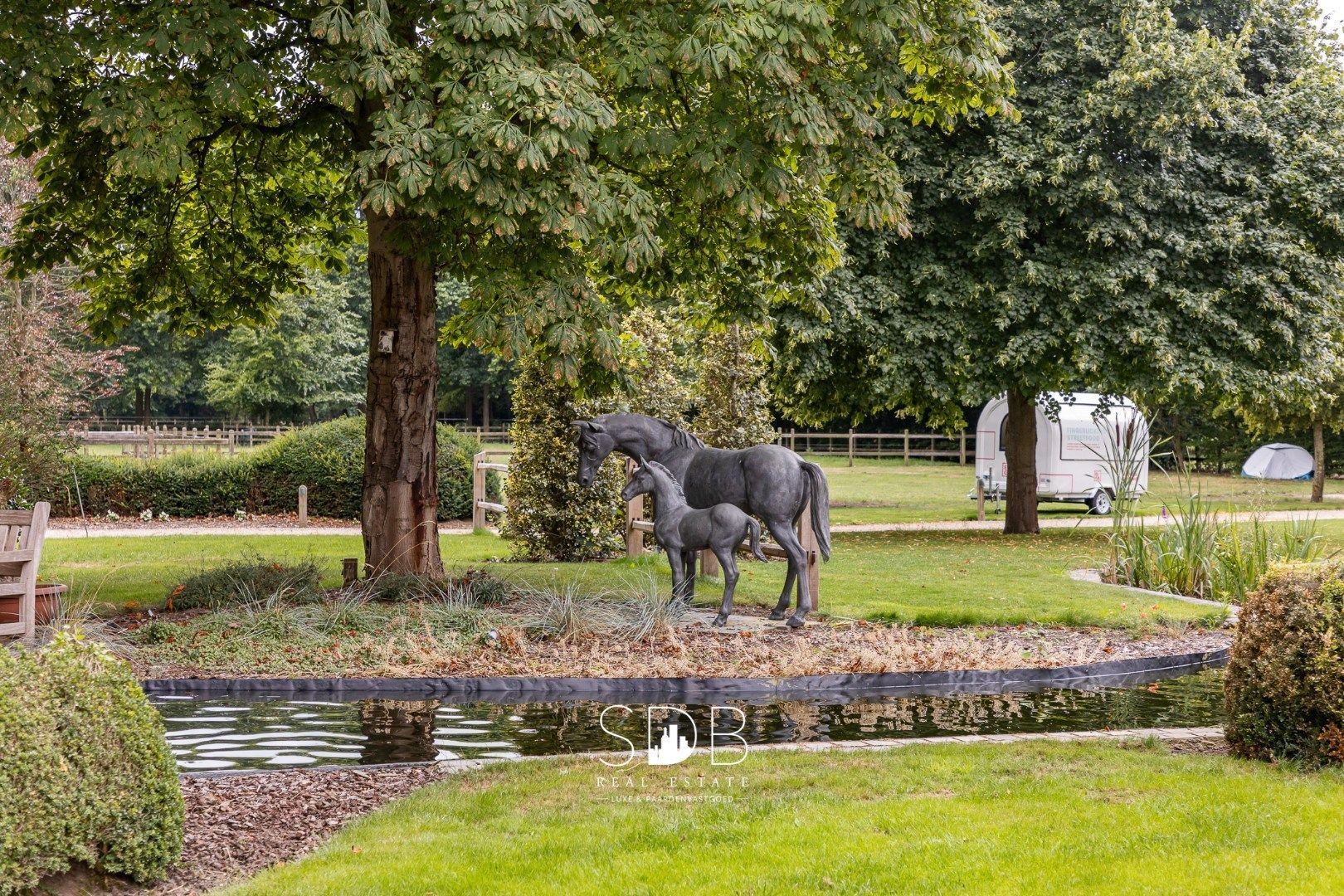 Prachtige landelijke villa met gezinstuin op 4.583m² foto 34