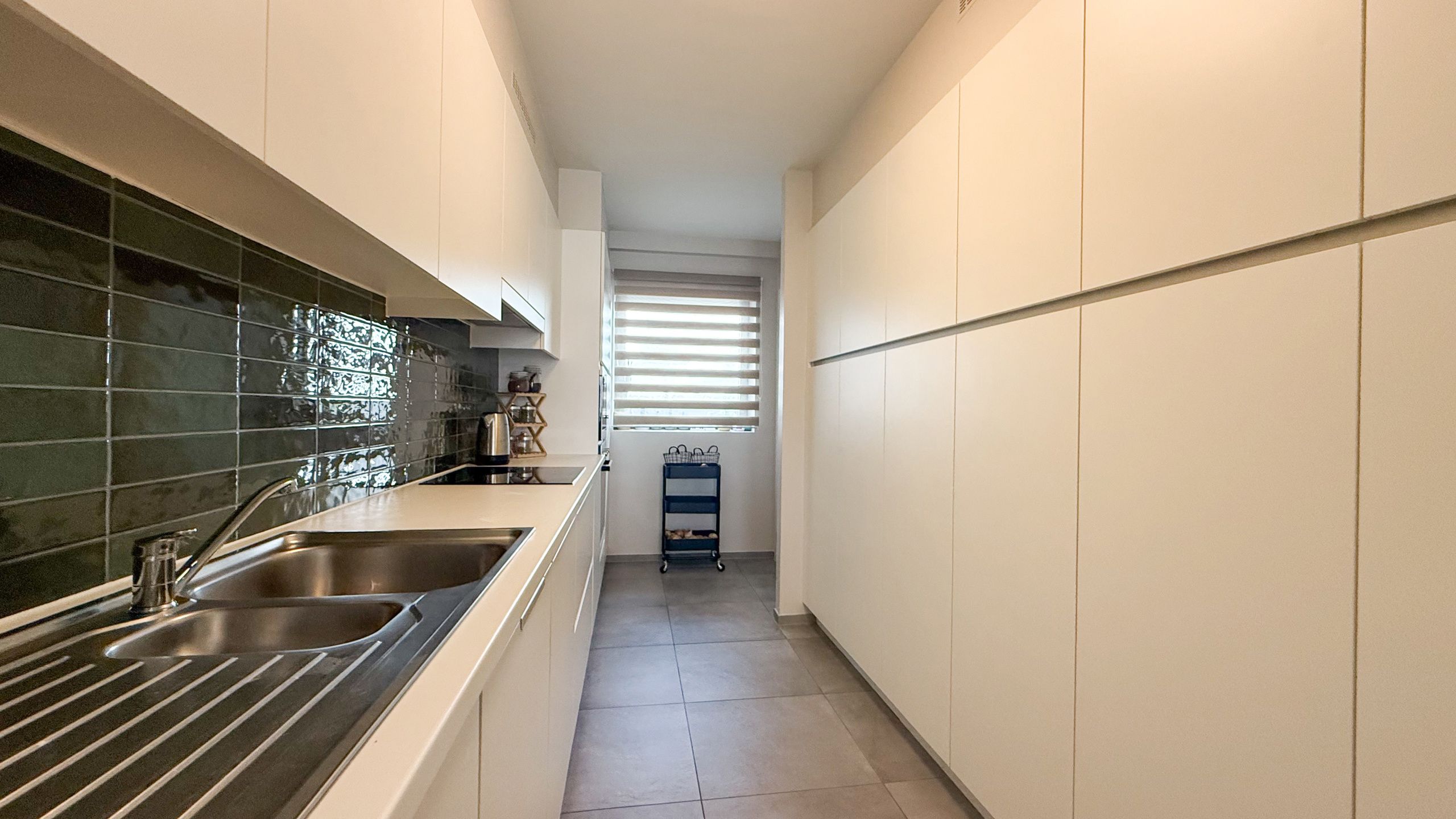 Nieuwbouwappartement met 2 slpks terras en parking aan 2% RR foto 12