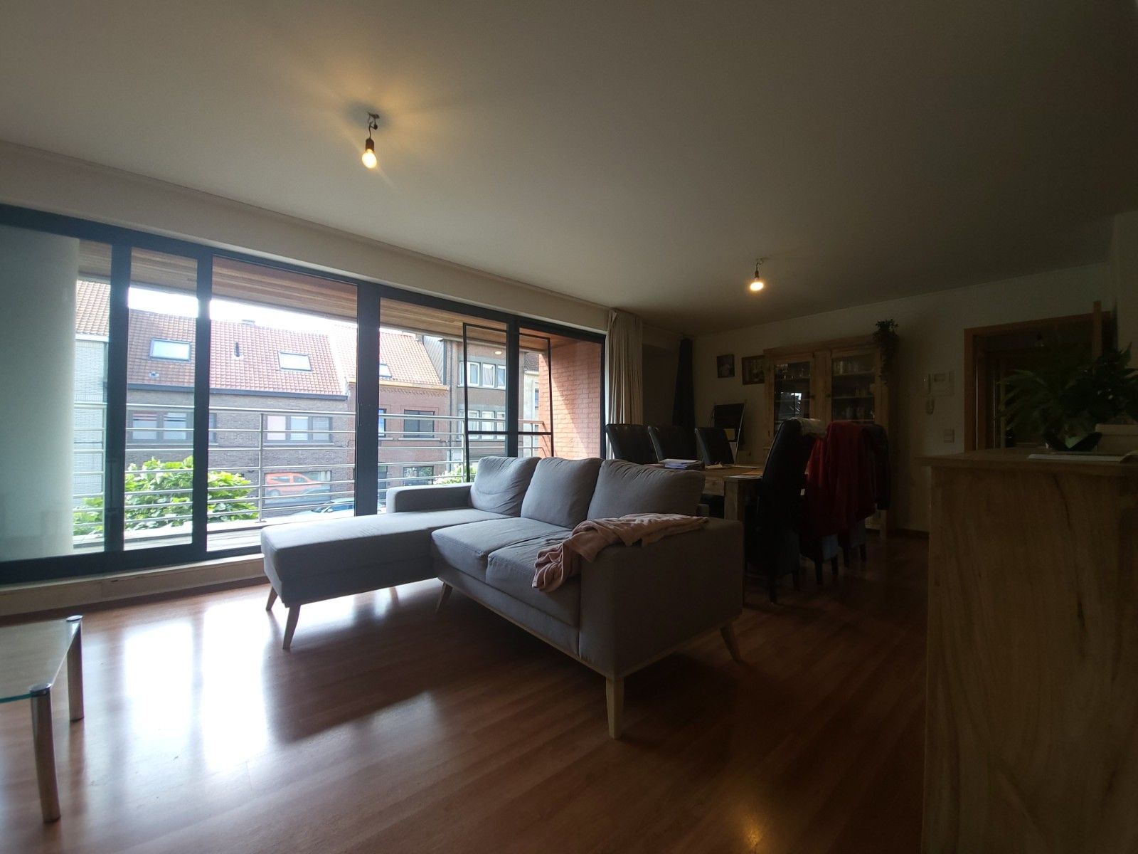 Tweeslaapkamerappartement met garageplaats in rustige buurt dichtbij UZ Gent. foto 4