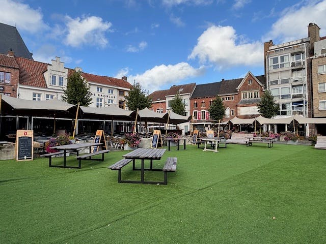 Instapklaar appartement met 3 slaapkamers en garagebox op de markt van Eeklo foto 16
