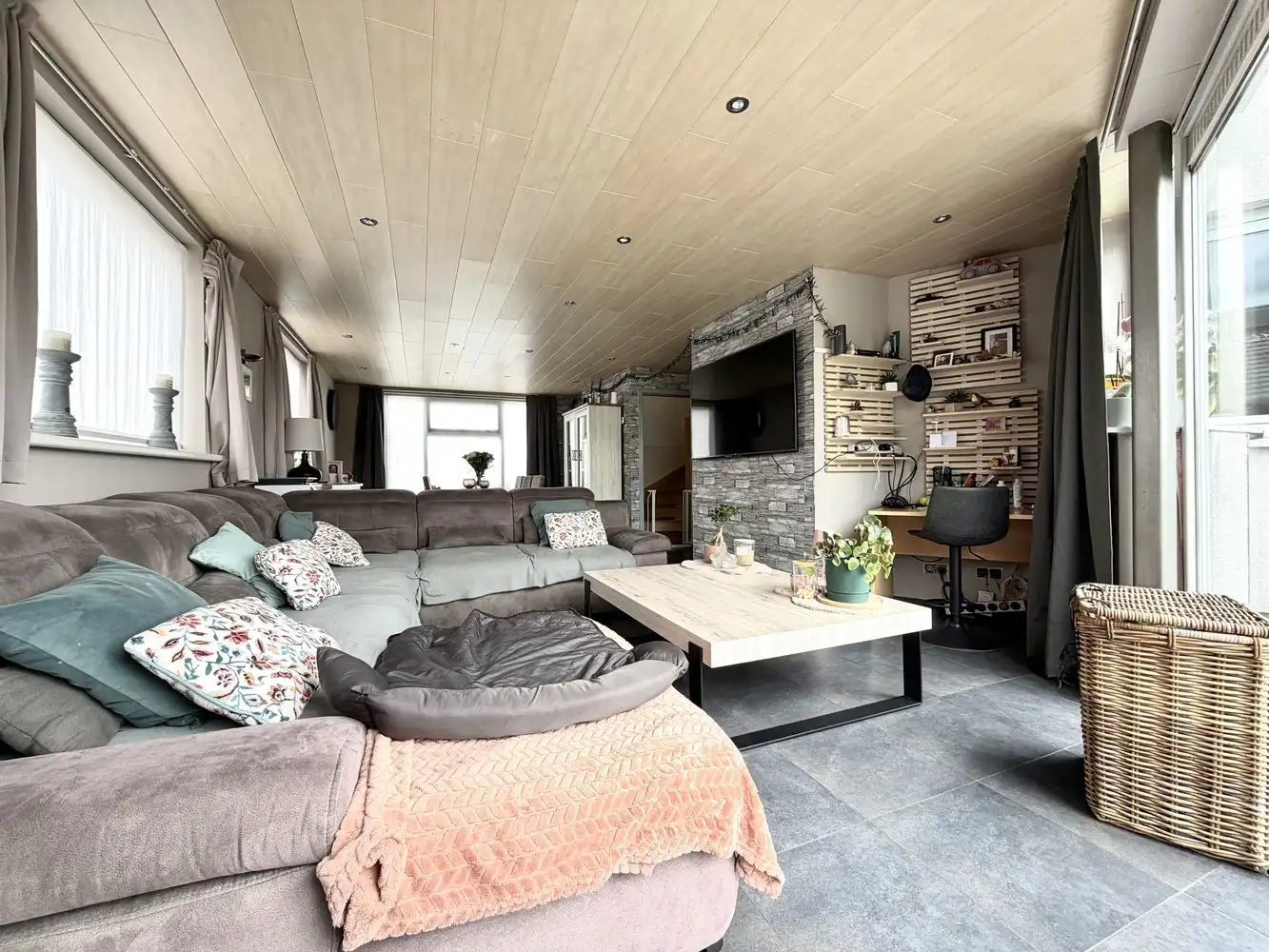 Woning met 4 slaapkamers en riante tuin foto 6