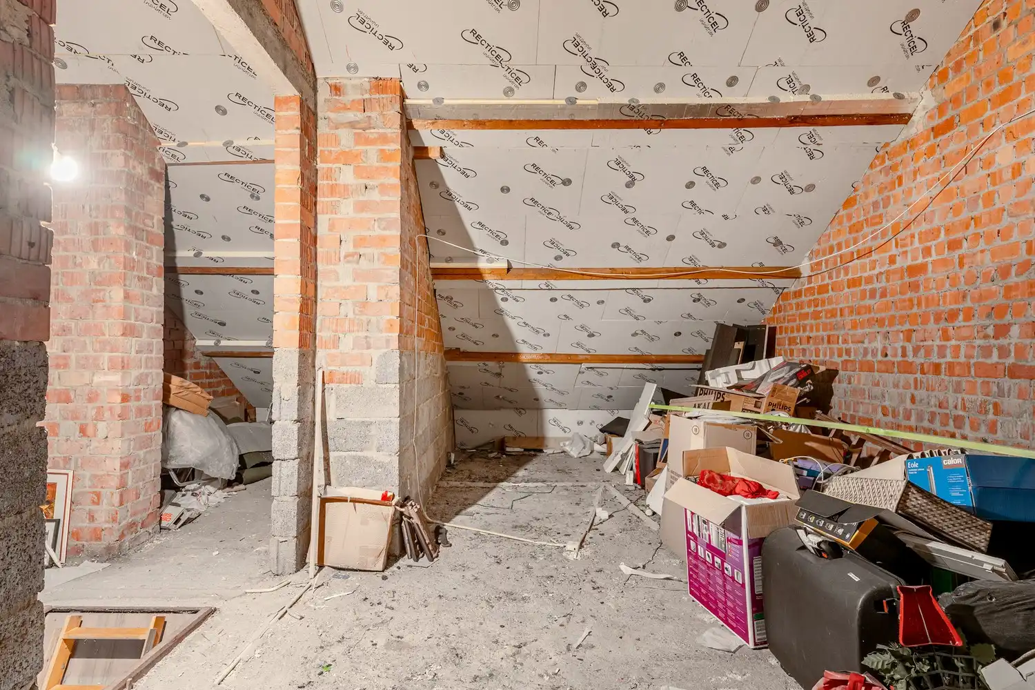 Zeer goed onderhouden en instapklare woning met drie slaapkamers, gezellige stadstuin en achter gelegen garage te Wijgmaal ! foto 18