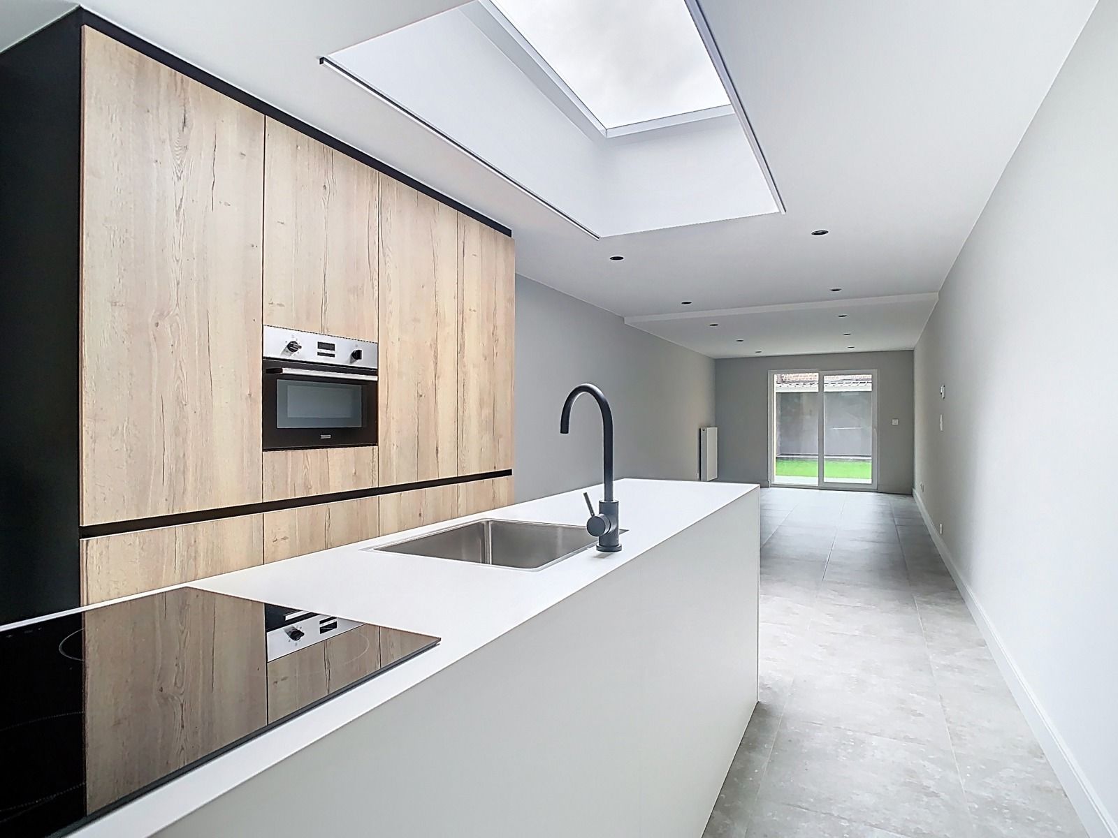 Instapklare woning met authentieke charme in hartje Aalst! foto 3