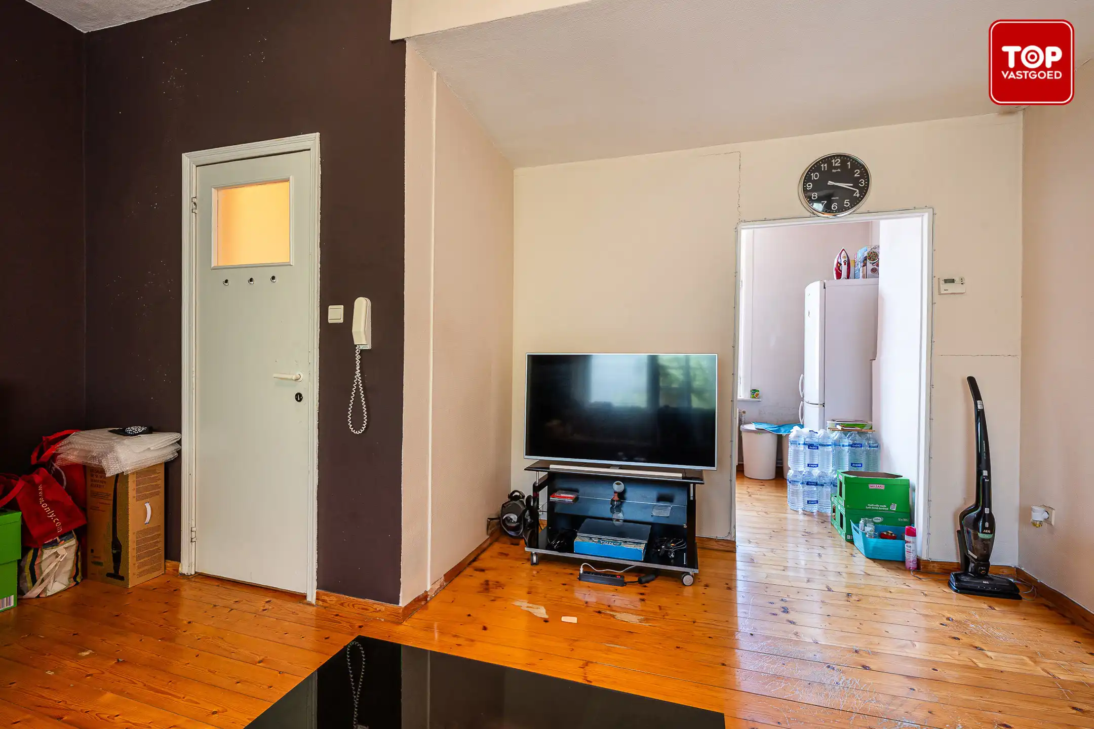 Woning met handelsgelijkvloers op een commercieel interessante ligging.  foto 14
