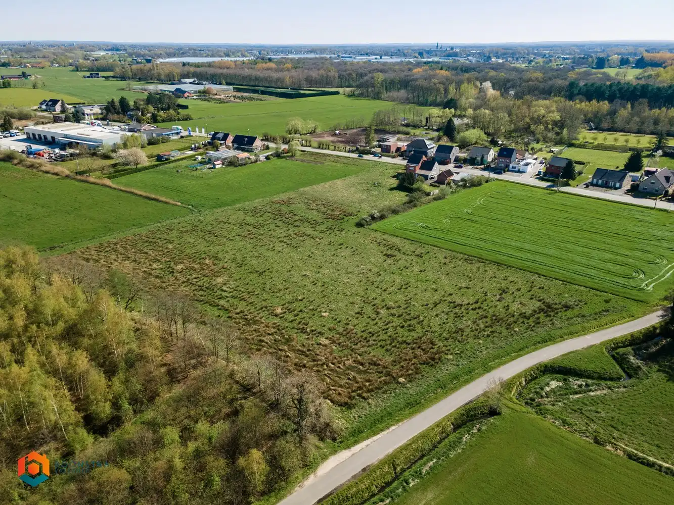 Landelijke eigendom met 5 slpkrs en bijgebouwen op bijna 1,8ha te Lier foto 3
