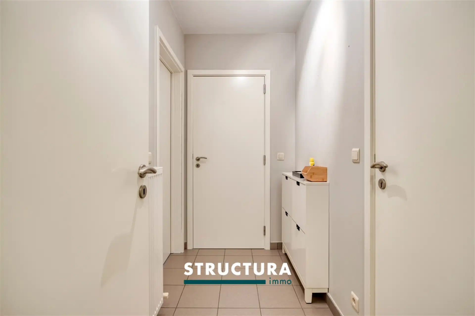 Instapklaar appartement in hartje Brussegem foto 2