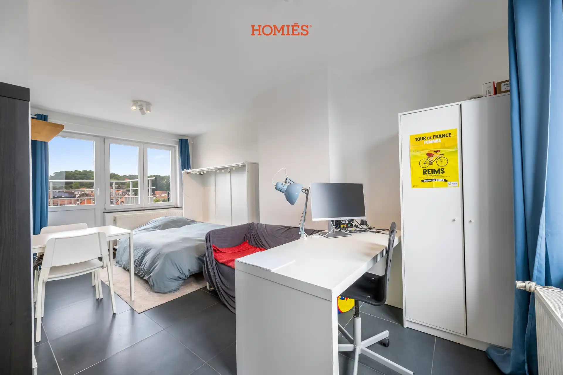 Hoofdfoto van de publicatie: Studio met adembenemend terras