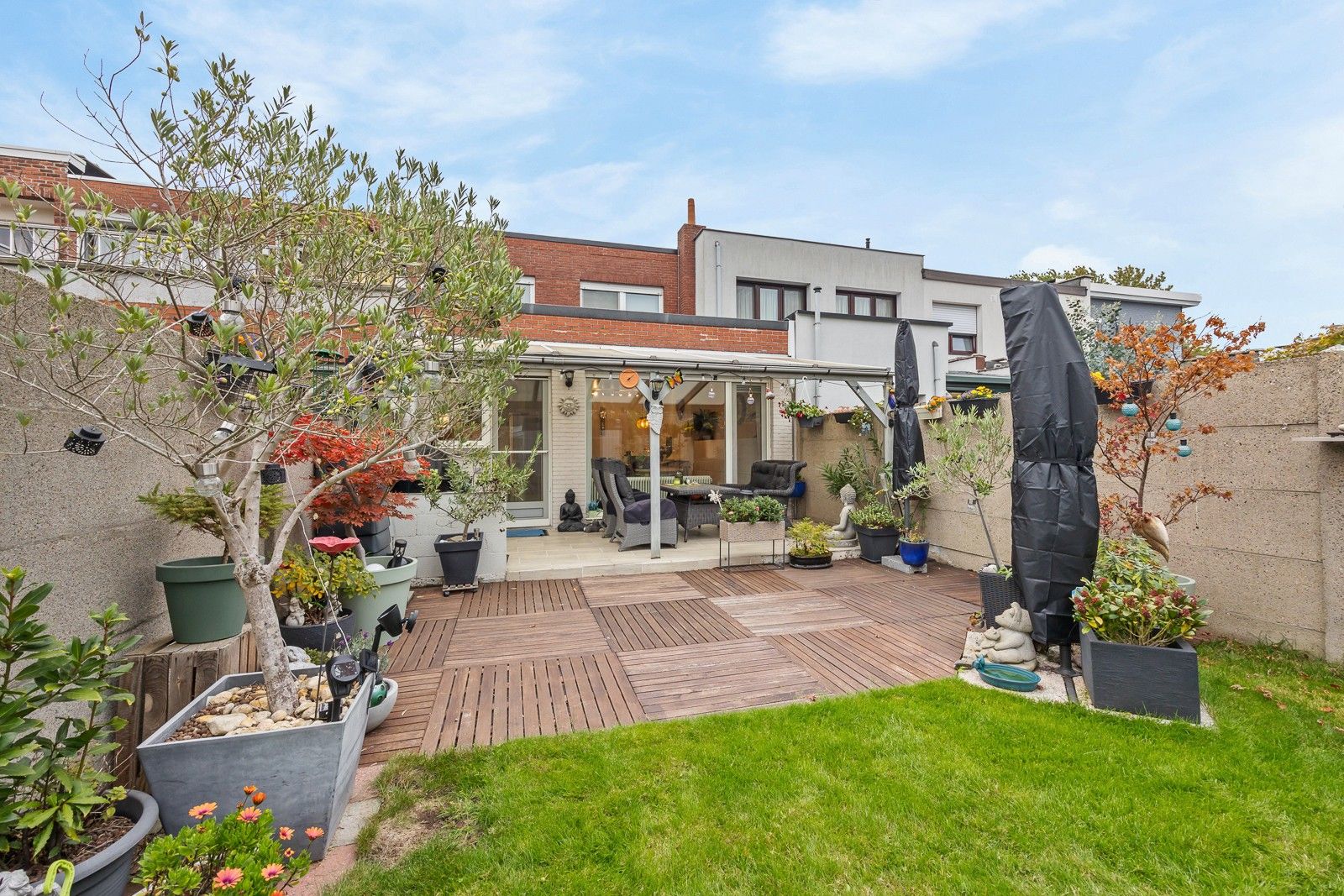 Complete en comfortabele woning met tuin, terras, garage en oprit. foto 12