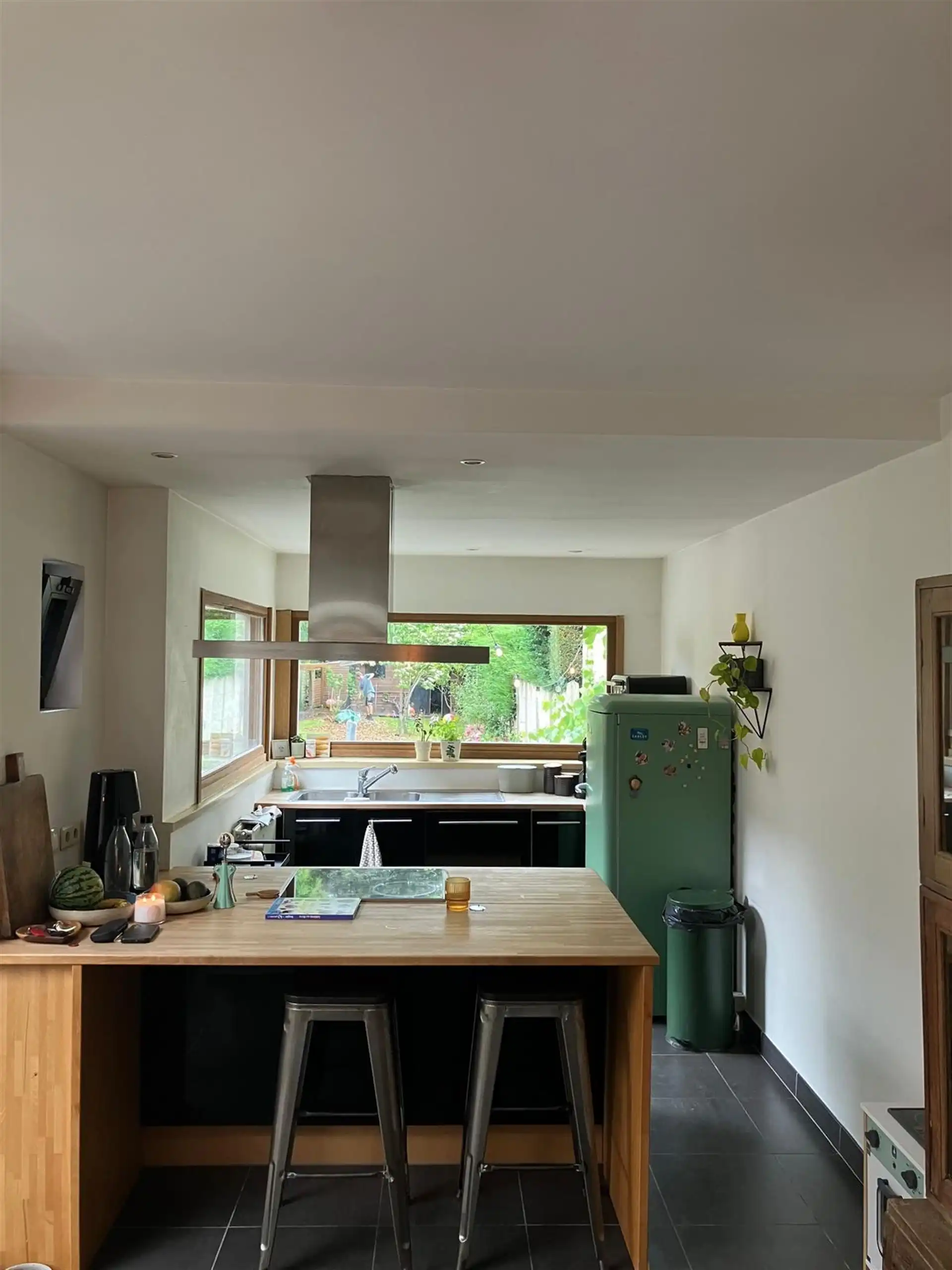 Instapklare woning met 2 slpk en ruime tuin! foto 4
