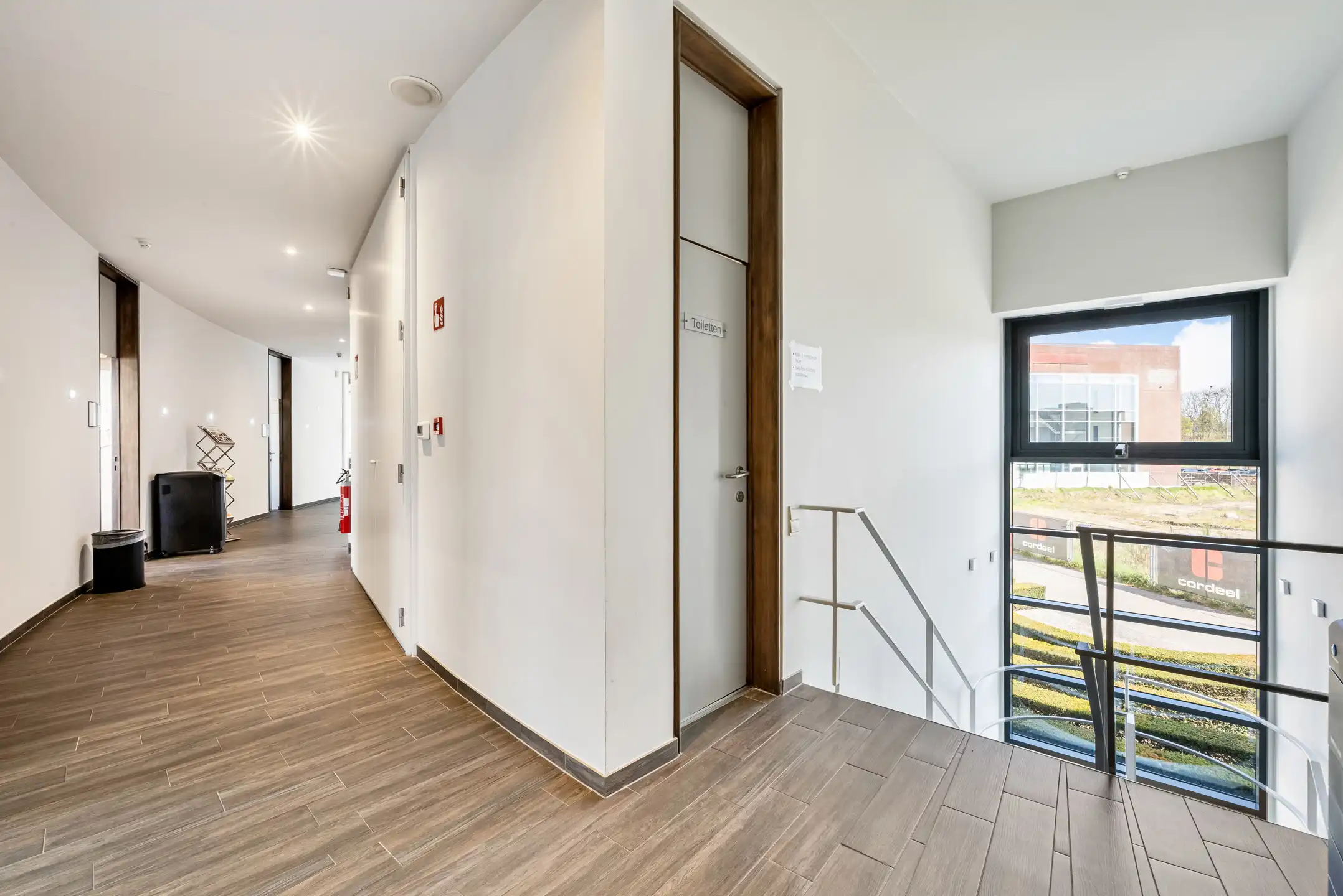 Instapklaar kantorencomplex op toplocatie ten zuiden van Gent foto 15