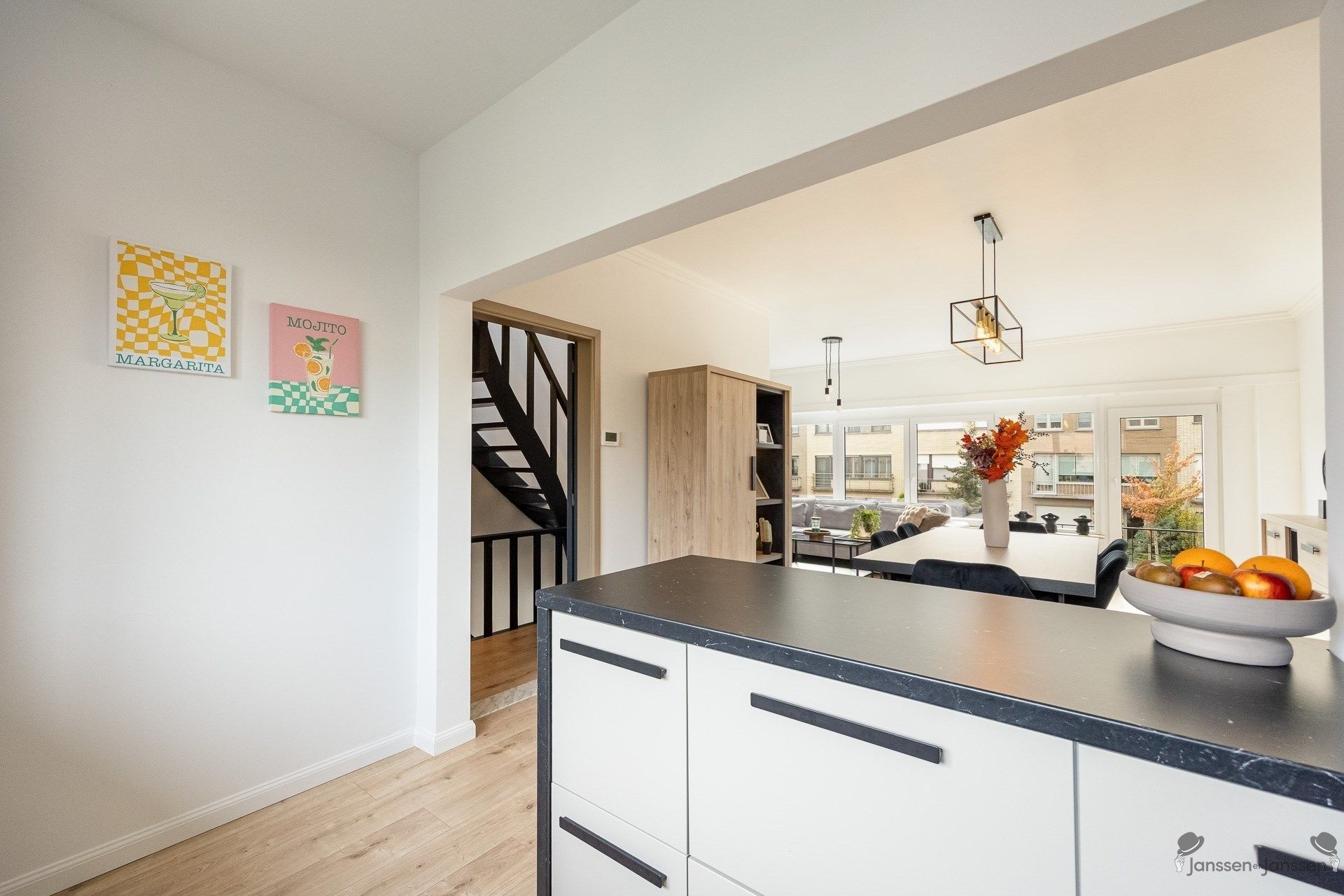 Prachtige en ruime gezinswoning in Stabroek met veel licht en een moderne afwerking. foto 5