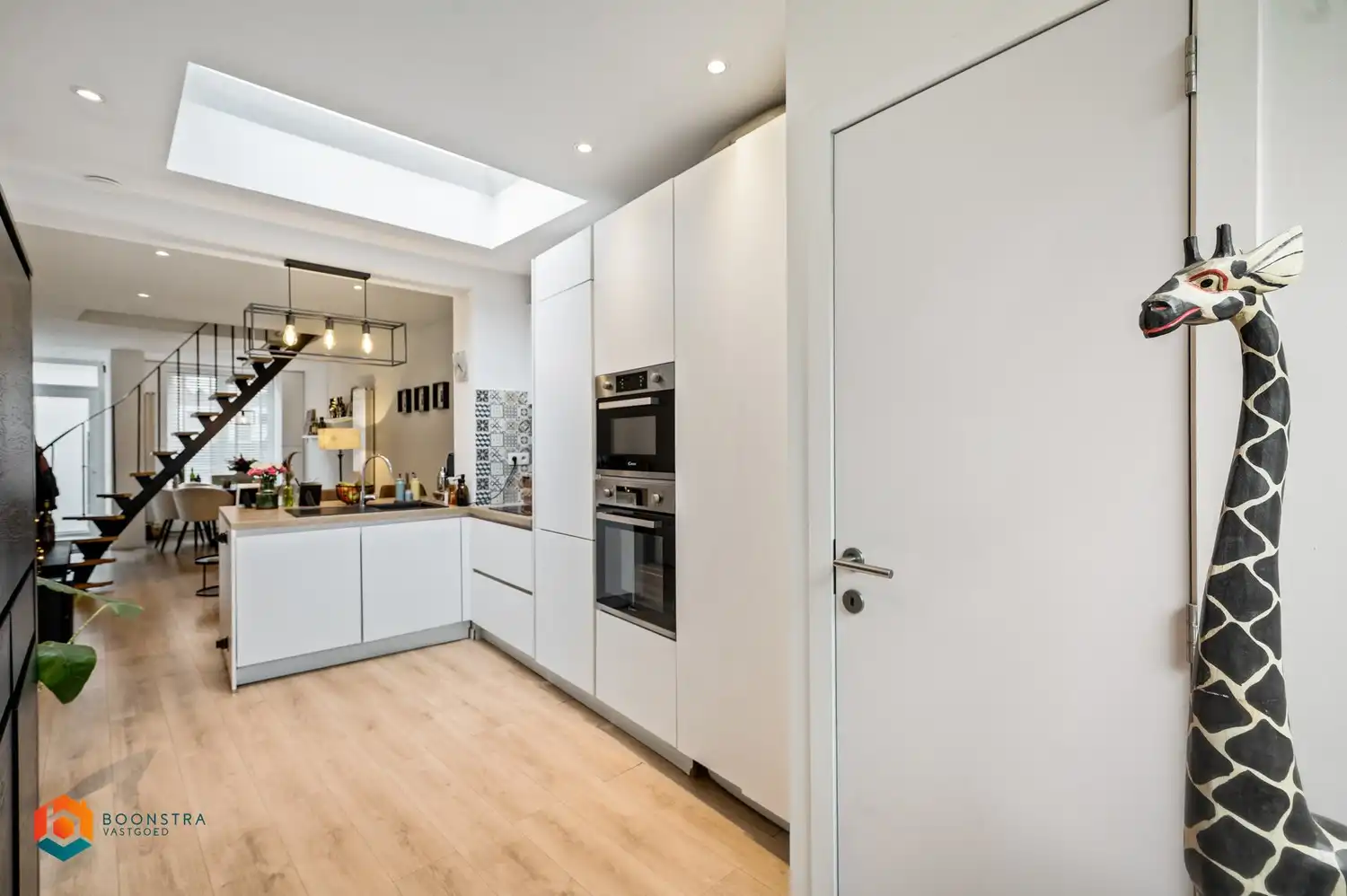 Recent gerenoveerde woning met 2 slpkrs te Mechelen foto 9