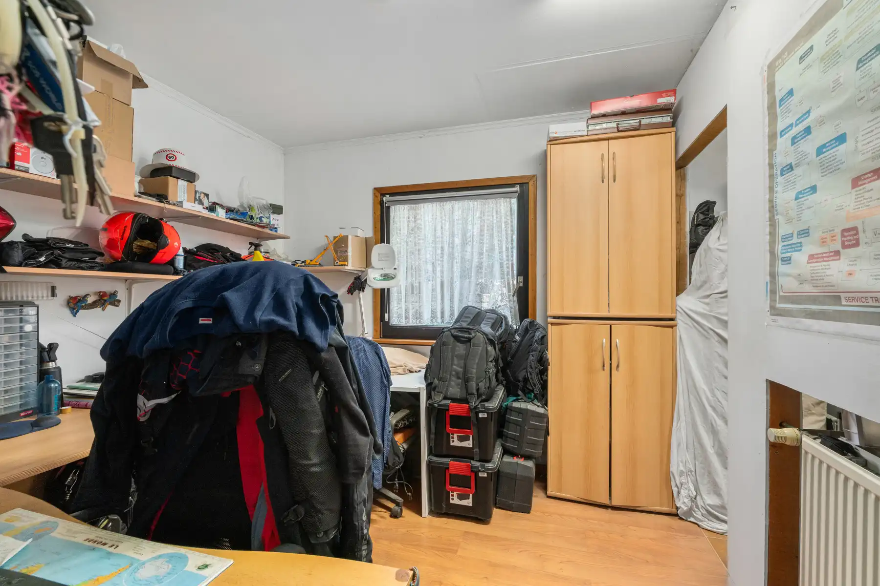 Gezinswoning met 4 slaapkamers, 2 badkamers in rustige wijk foto 16