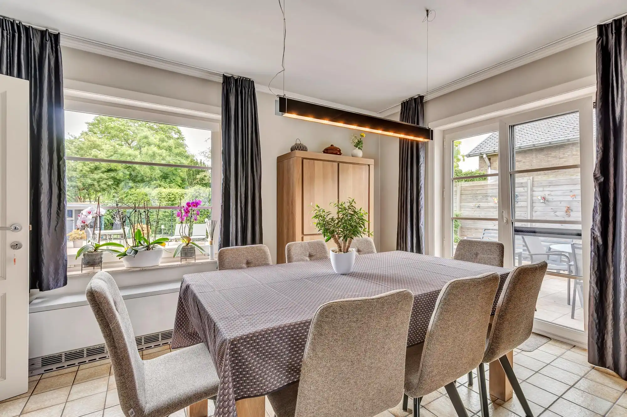 Rustig gelegen open bebouwing met ruime tuin foto 4