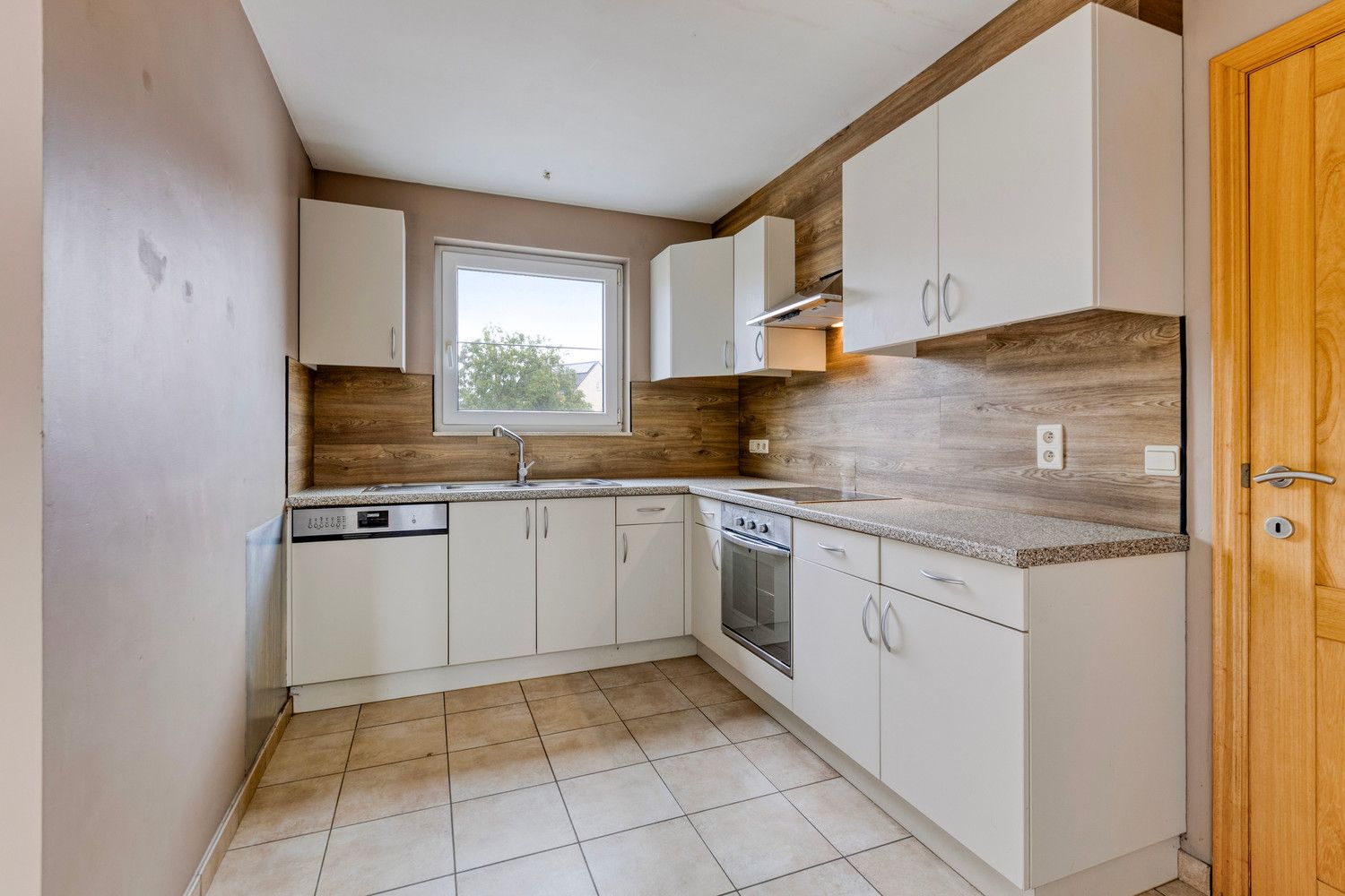 INSTAPKLARE WONING MET VERGUND MAGAZIJN OP 4A 61CA! foto 7