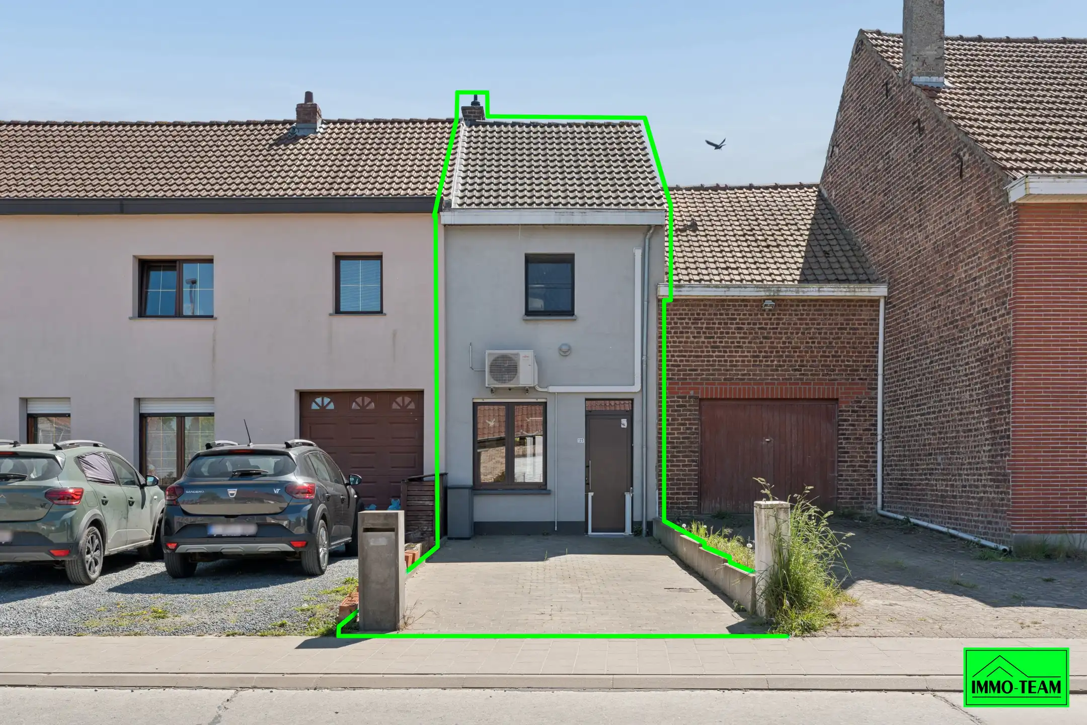 Hoofdfoto van de publicatie: Instapklare starterswoning / investeringspand