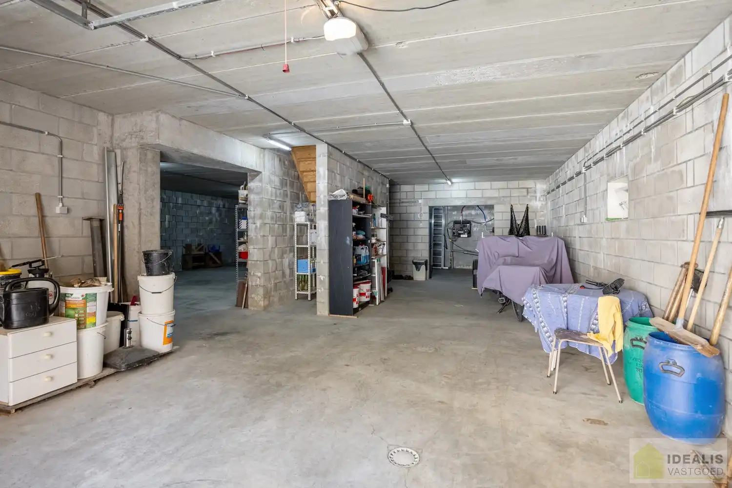 ZEER RUIM OPGEZETTE (481m²!) EN KNAP AFGEWERKTE EENGEZINSWONING OP RUSTIGE LOCATIE MET MAAR LIEFST 8!! SLAAPKAMERS foto 36