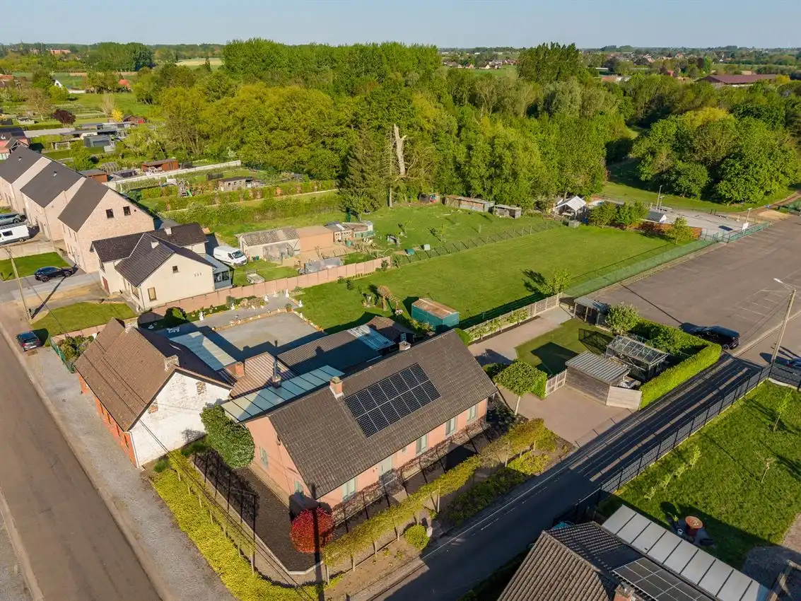Gerenoveerde woning 3slk op rustige ligging foto 4