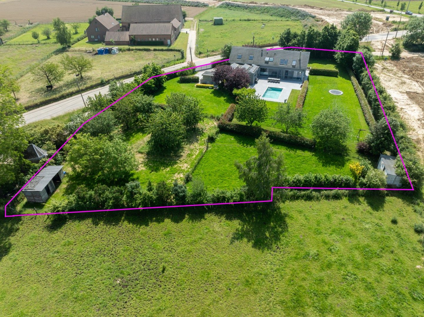 Zeldzaam! Landgoed 4035m² met quasi energie neutrale villa (322m²) te Opwijk foto 6