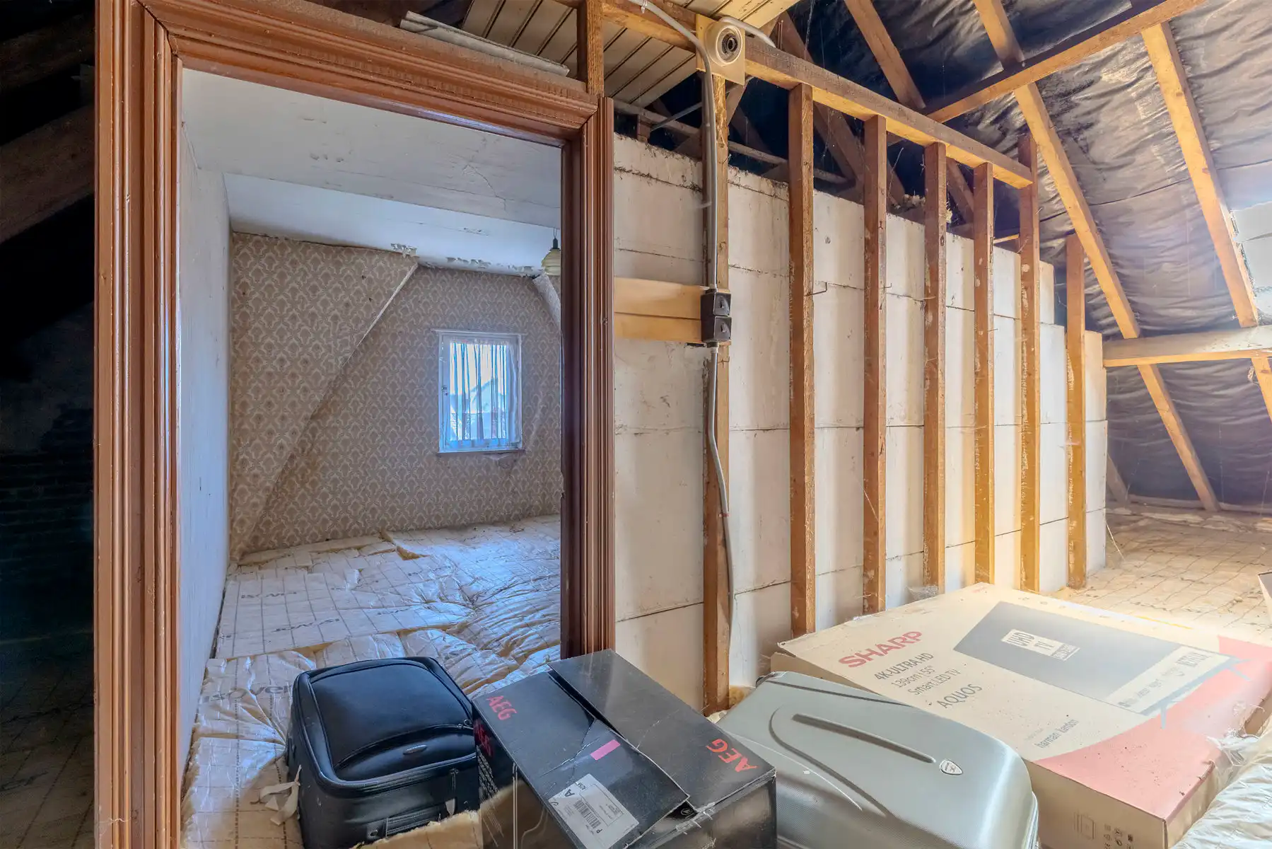 Verhuurde HOB met 3 slpk en magazijn van +/-170m² op 476m² foto 18