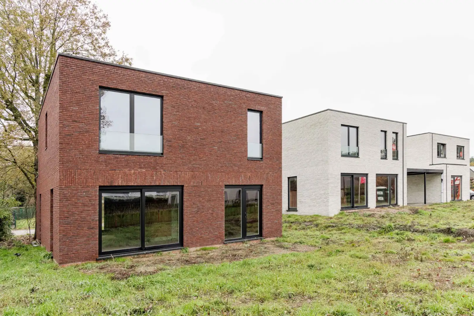 Energiezuinige moderne villa met 3 slpk’s en garage foto 2