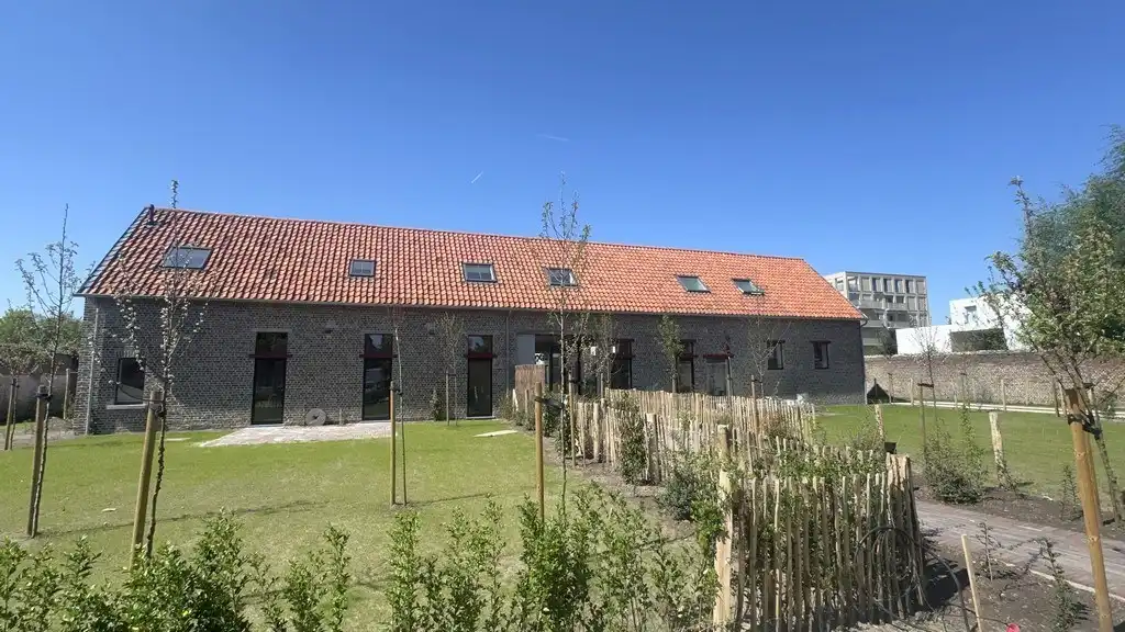 Kantoor te huur in prachtig gerenoveerde vierkantshoeve te Zwijnaarde foto 11