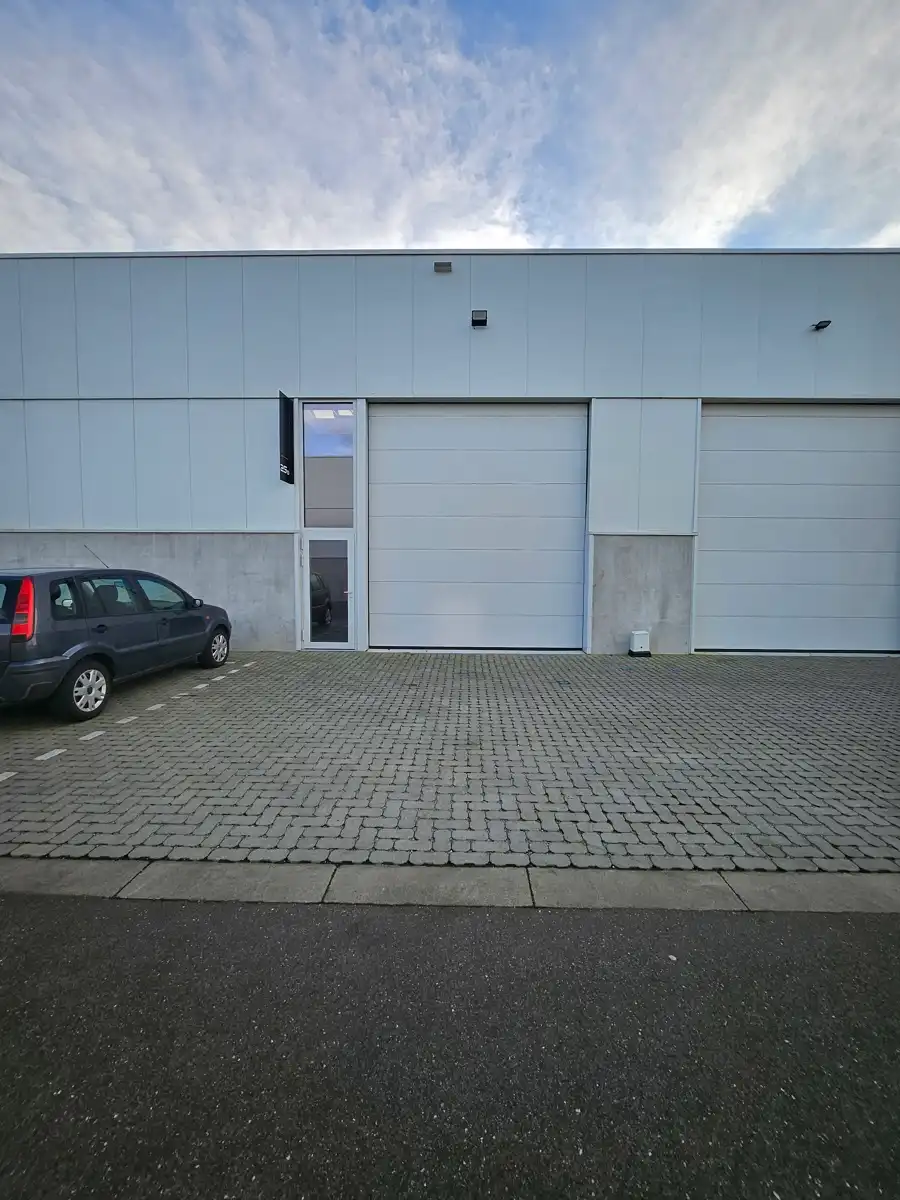 Bedrijfsvastgoed te huur Venlosesteenweg 25D - 3640 Kinrooi