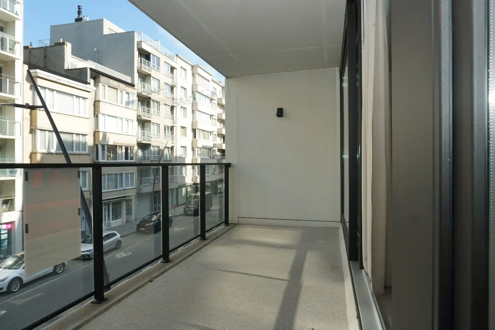 Recent appartement met ruim terras in centrum Oostende foto 3