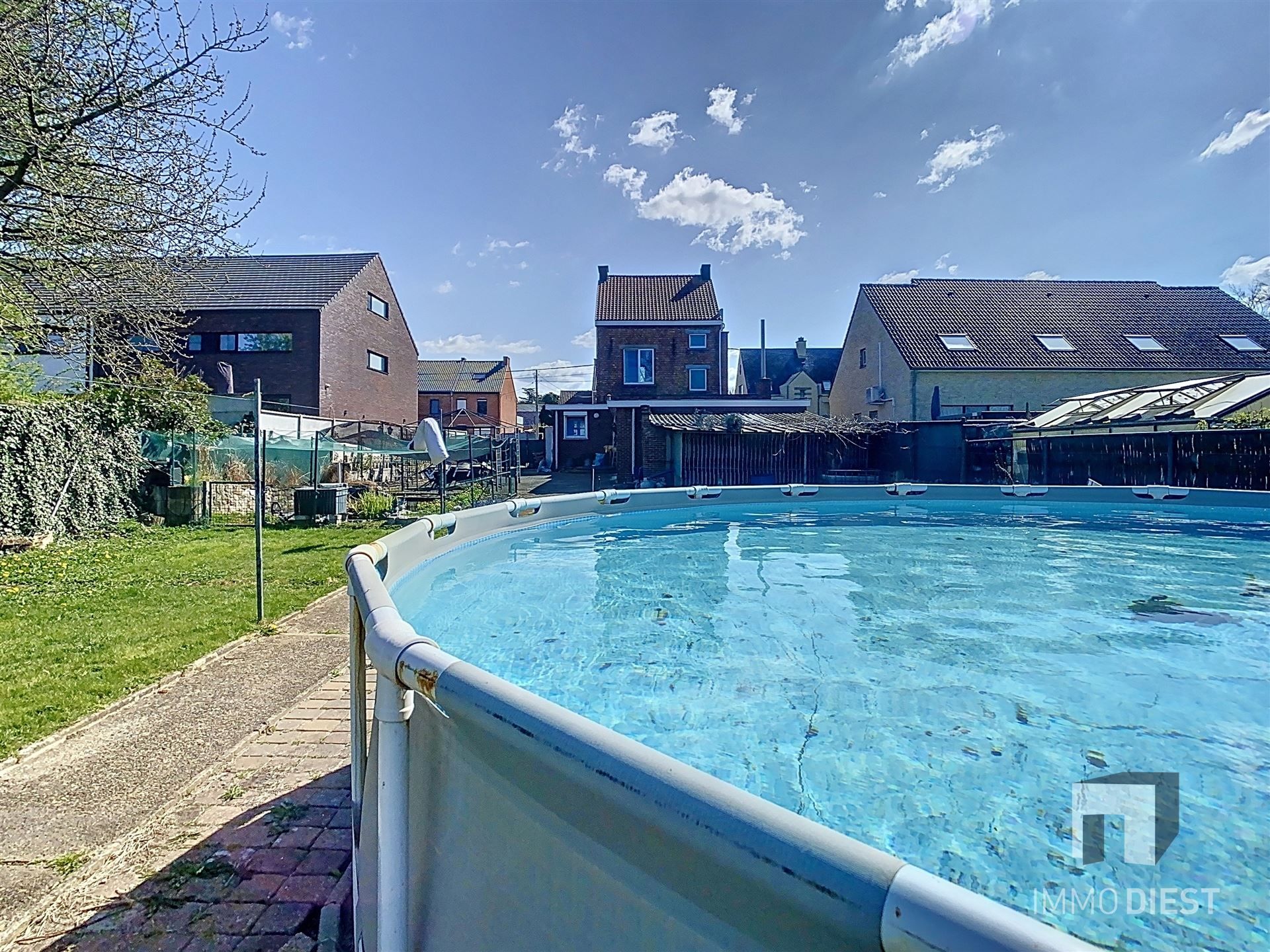 Karakterwoning met veel potentieel foto 30