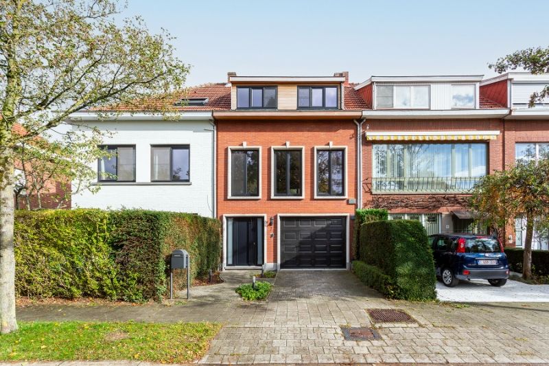 Luxueuze, ruime en lumineuze eigendom op toplocatie!! foto {{pictureIndex}}