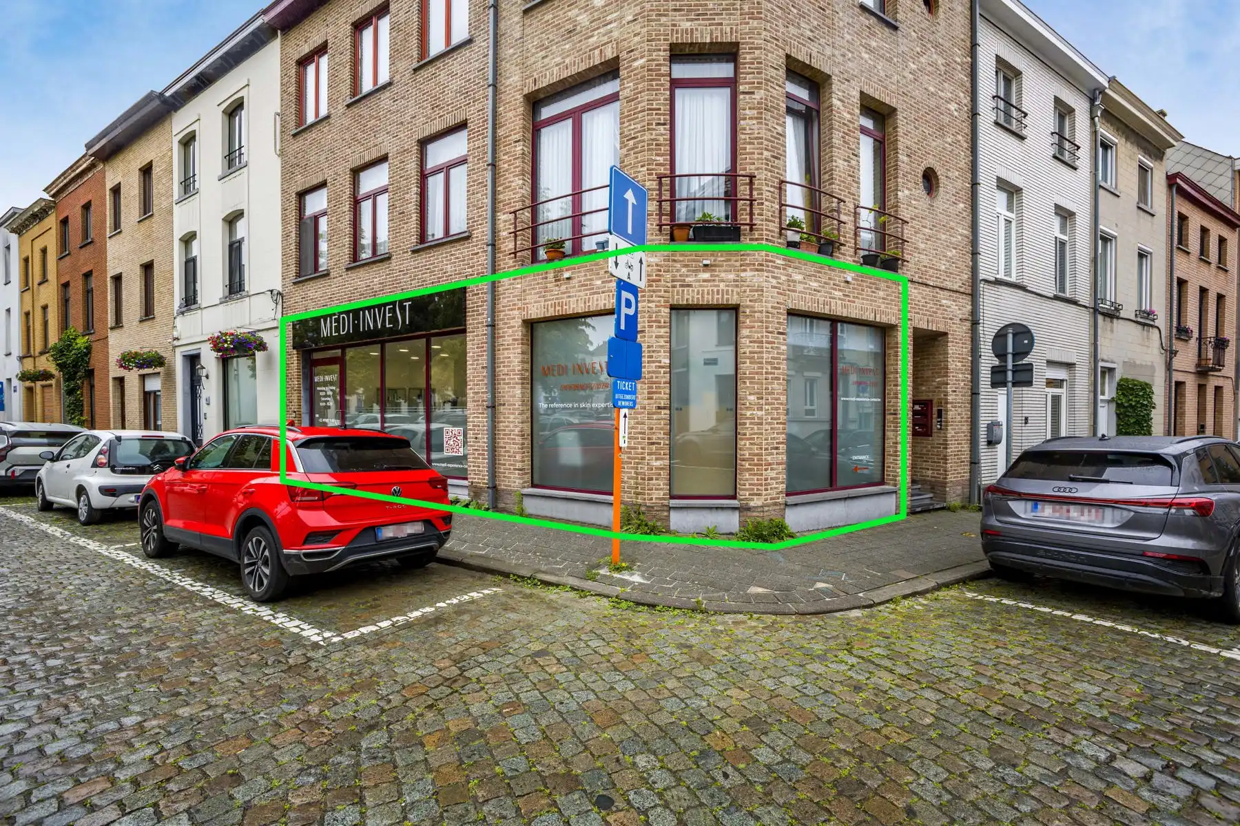 Goed gelegen handel gelijkvloers in het centrum van Halle foto 2