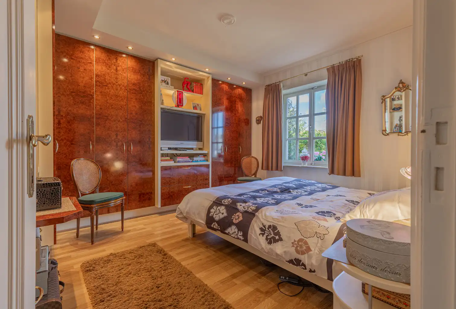 Open bebouwing met 4 slpks en veel opbergruimte! foto 12