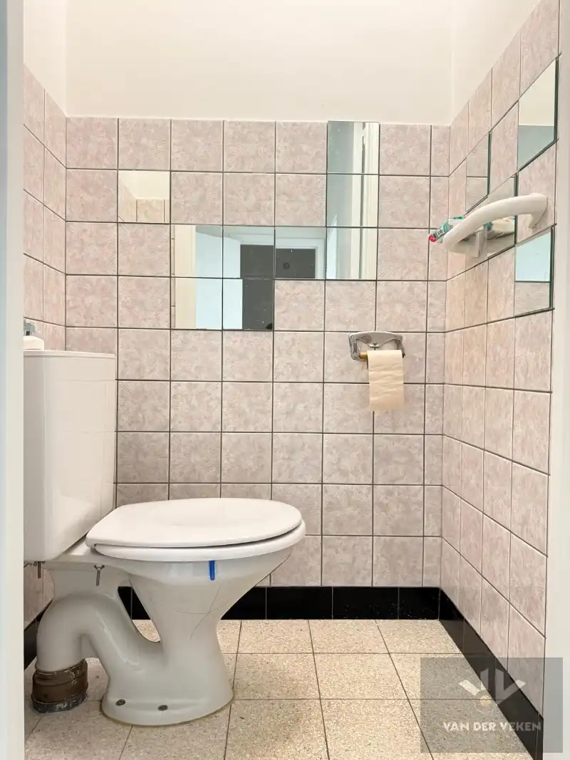Gerenoveerd 2-slaapkamer appartement! foto 5