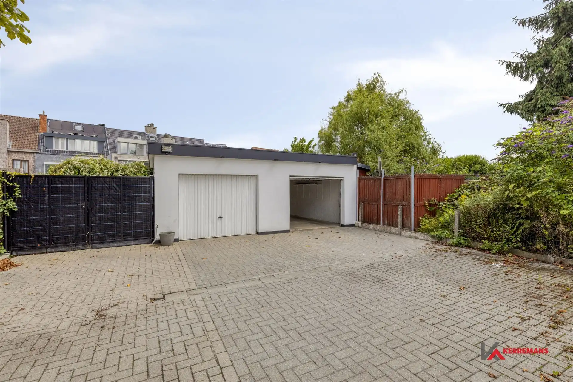 Gelijkvloers appartement met 2 slaapkamers, tuin & garage.  foto 21