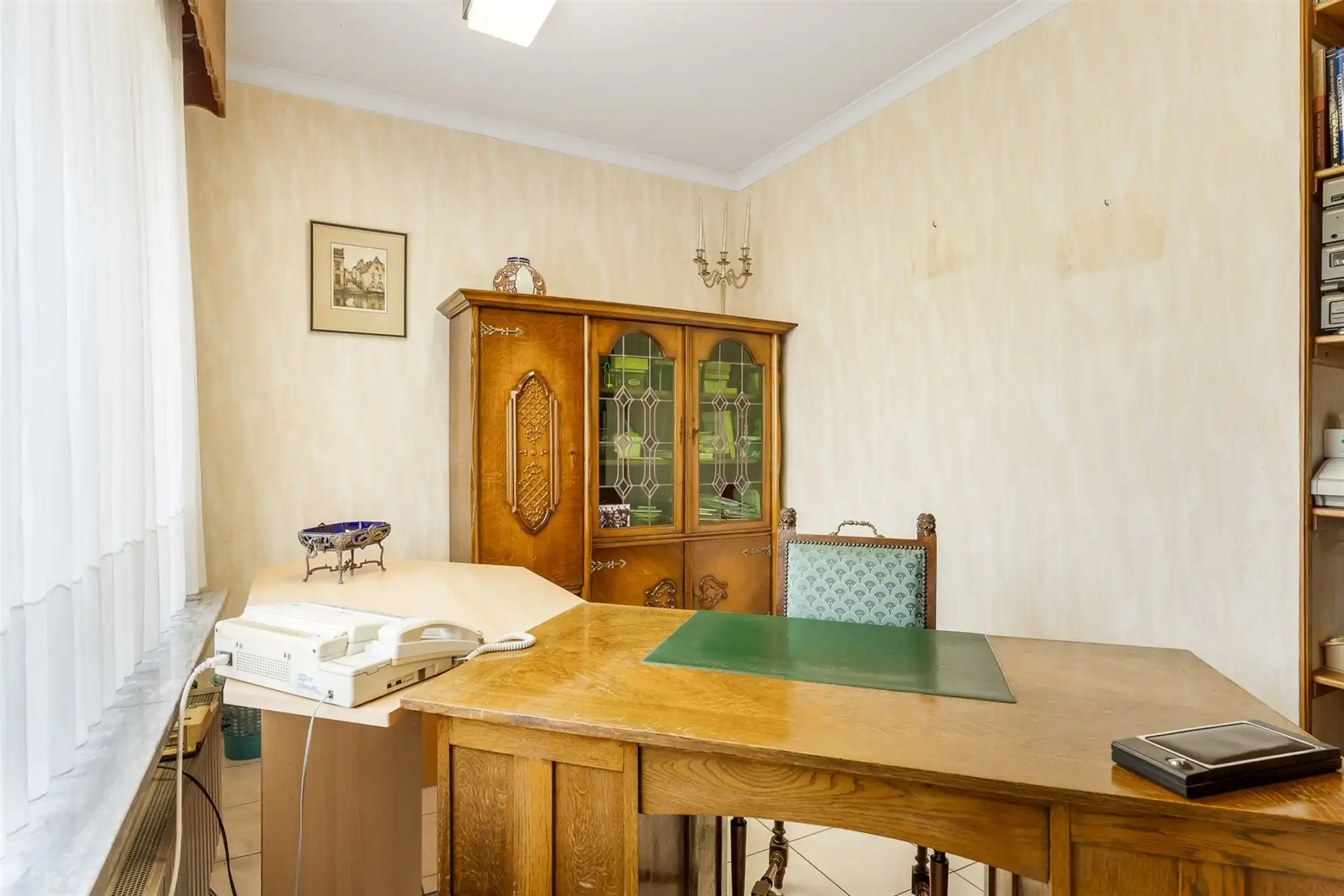 OP TE FRISSEN GELIJKVLOERSE WONING MET 3 SLAAPKAMERS OP EEN RUIM PERCEEL IN HET CENTRUM VAN OOSTHAM foto 10