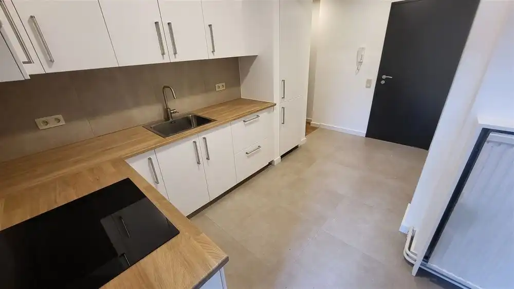 Ruim 1 slpk appt te  'Stadspark' foto 2