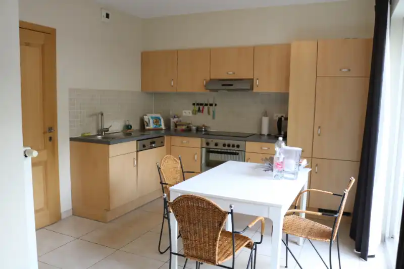 Landelijk gelegen woning, echte aanrader!! foto 8