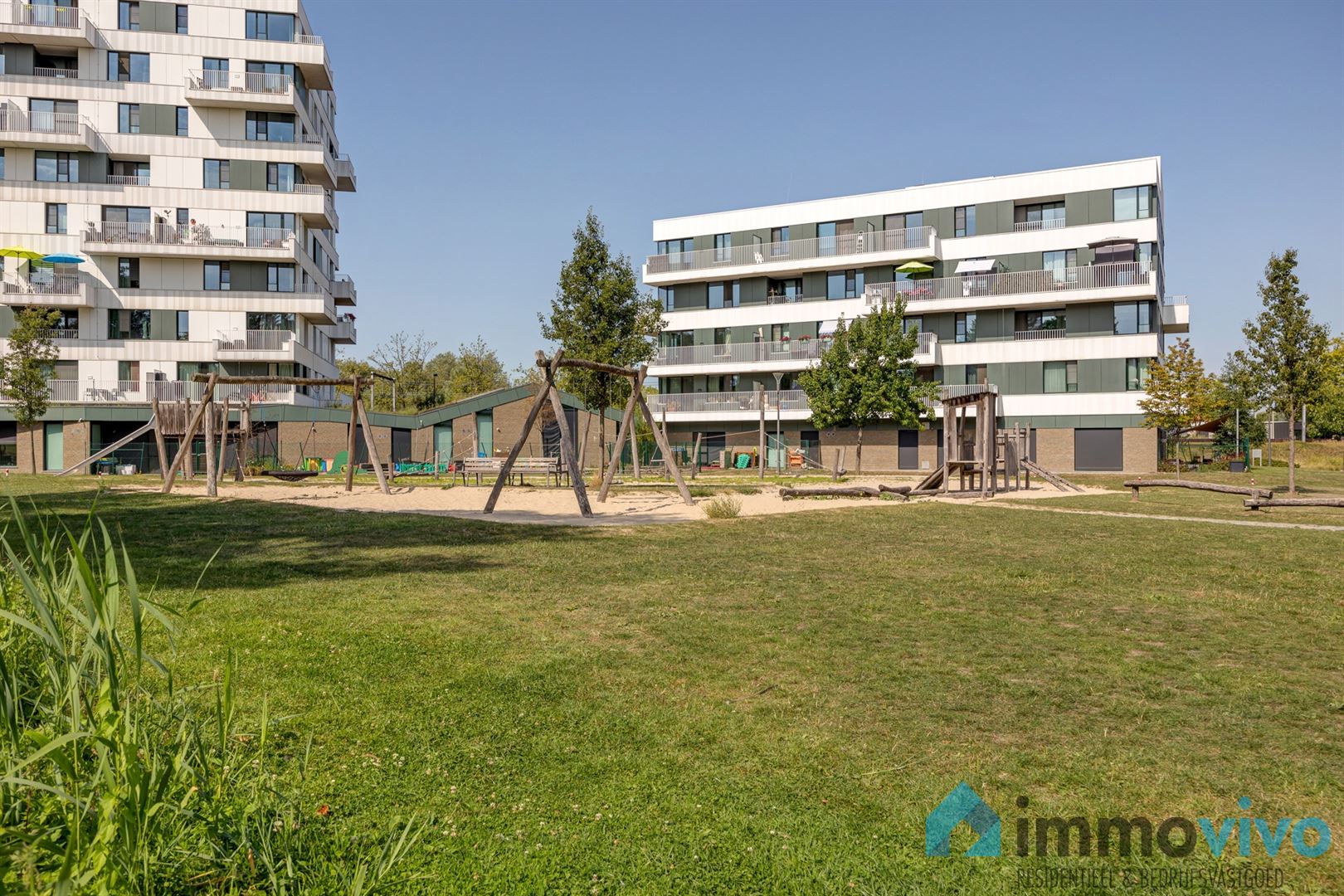 Recent (2017) knap hoekappartement met 1 slpk en groot terras foto 14