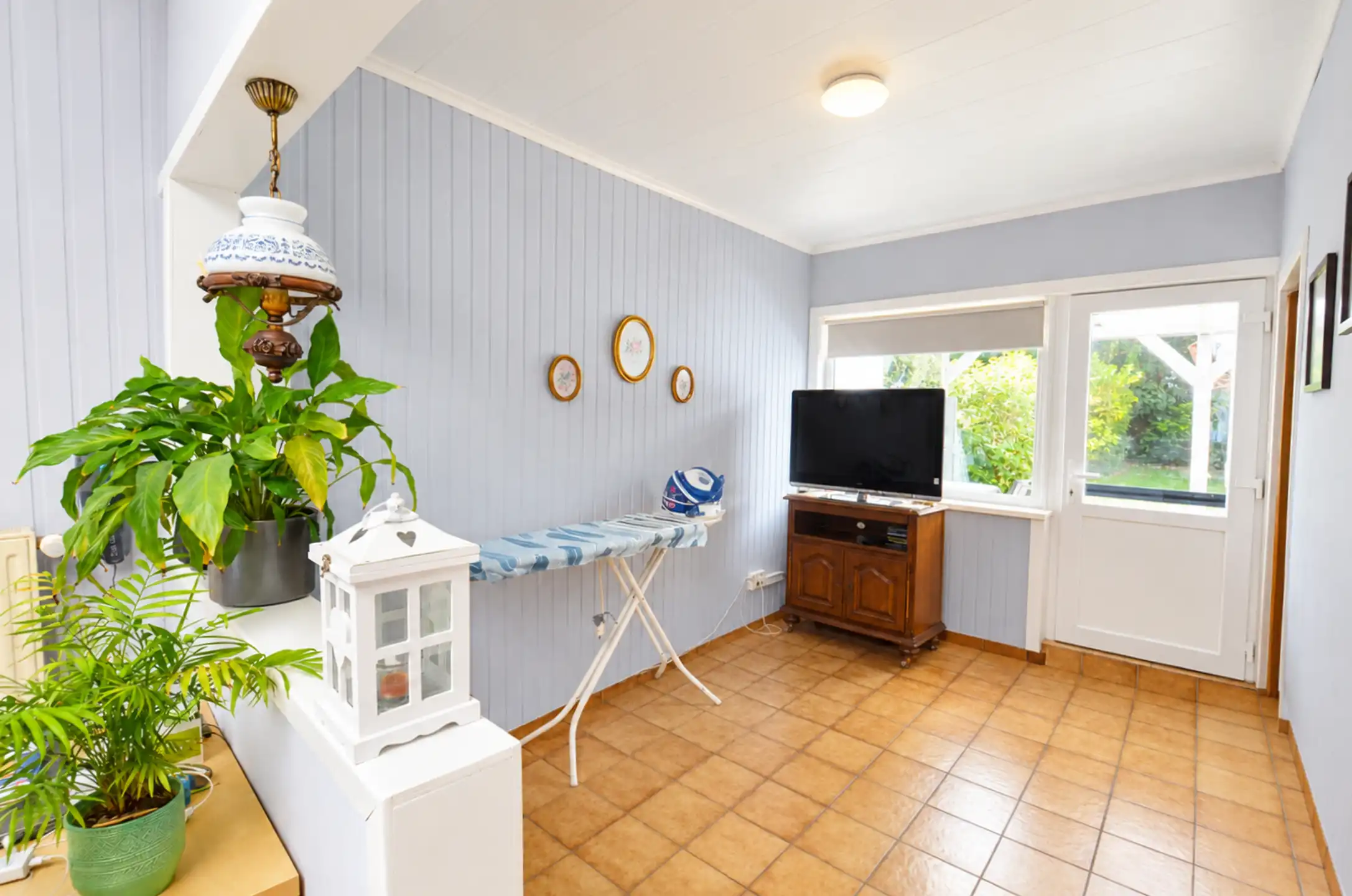 Charmante stadswoning met 2 slaapkamers en een gezellig tuintje foto 9
