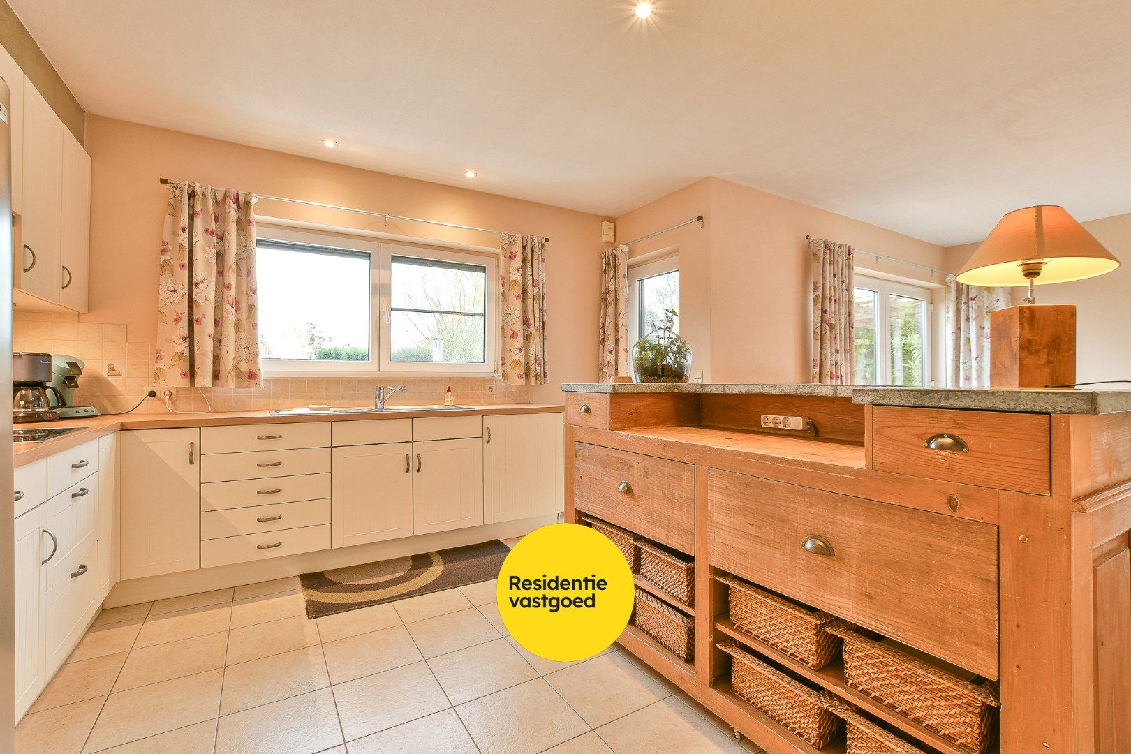 Instapklare halfopen woning in De Haan – vlak bij strand, duinbossen en halte kusttram foto 11