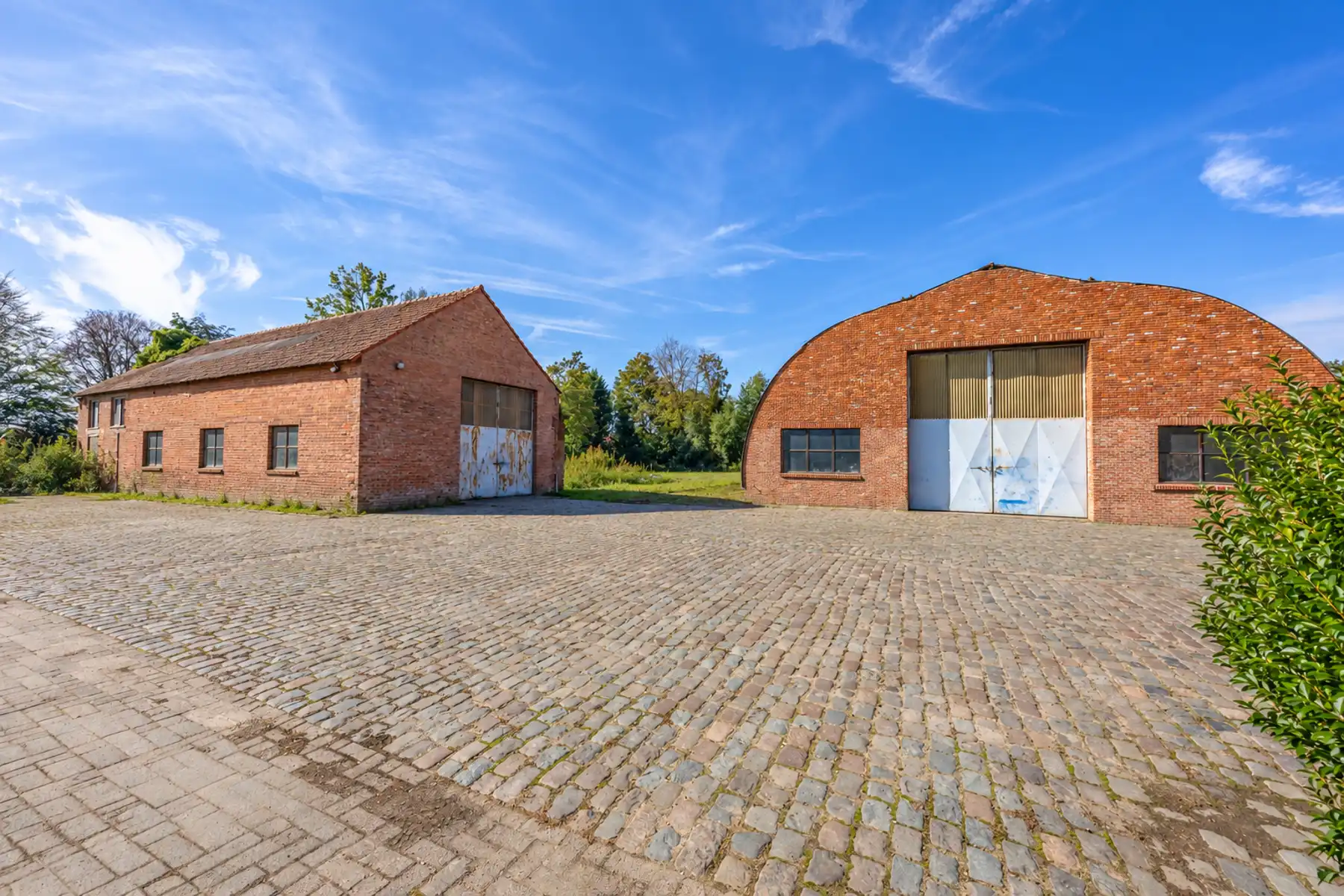 Karaktervol landhuis op een groen domein van ca. 3 ha foto 27