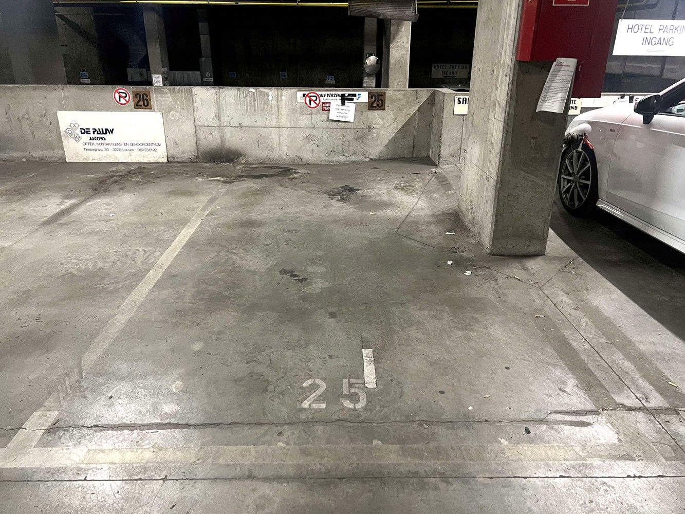 Afgesloten autostaanplaats te koop op toplocatie in de meest centrale parking van Leuven foto 7