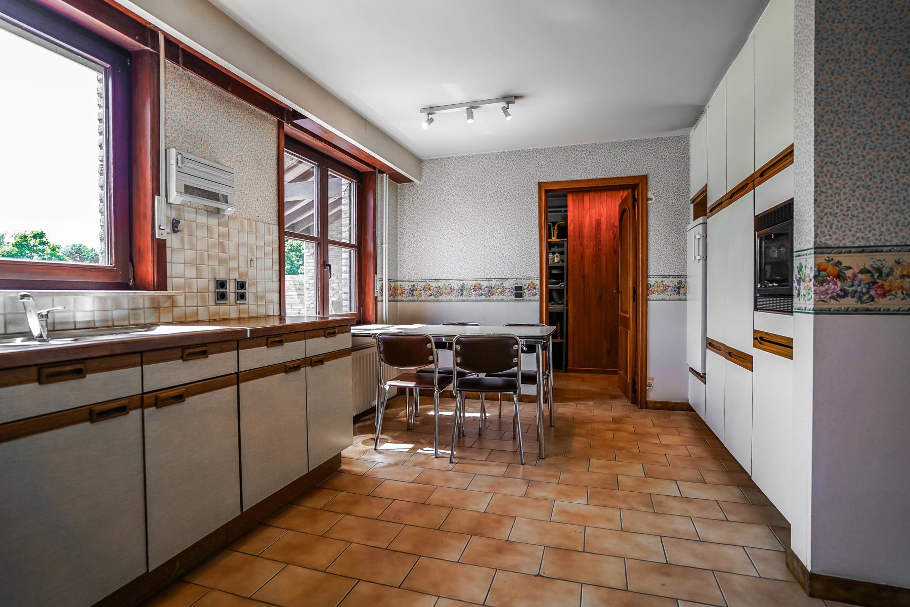 Mooie, landelijke woning op een prachtig perceel van 1071m² te Puurs-Sint-Amands. foto 10