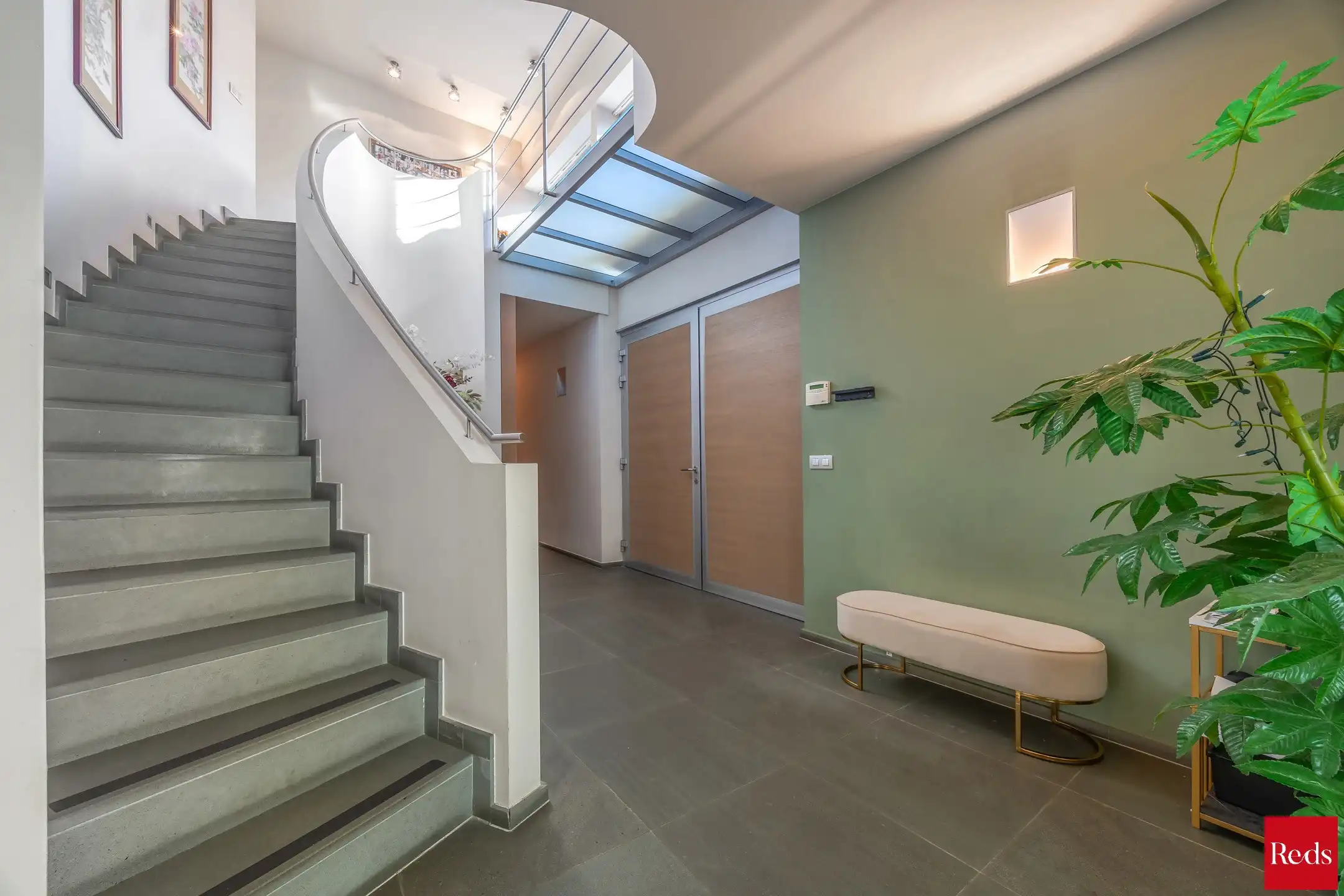 Riante en moderne villa in de gegeerde Elsdonckwijk  foto 3