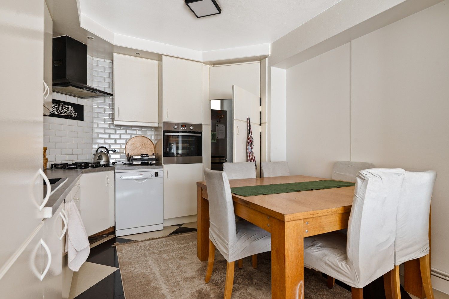 Instapklaar lichtrijk appartement met 2 slaapkamers te Deurne foto 5
