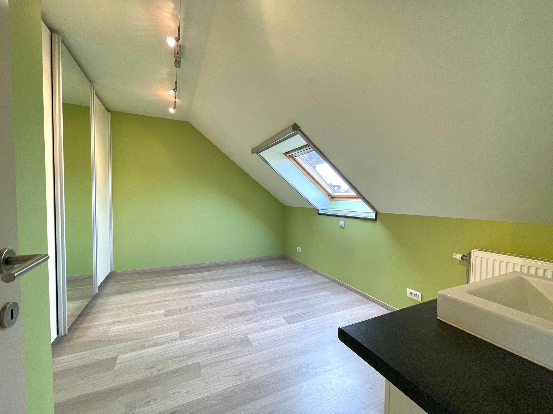 WONING MET MAGAZIJNTJE 52 m² + DUBBELE GARAGE 40 m² foto 32