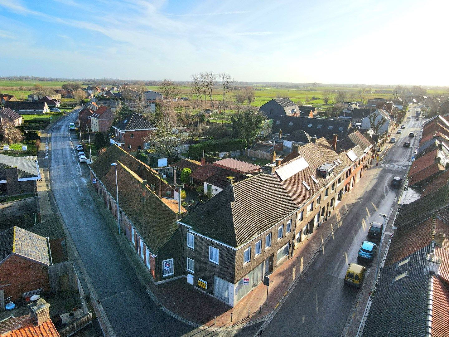 ROESBRUGGE - Ruime, statige woning voorzien van 5 slaapkamers en ruime bijgebouwen op een perceel van 844m². foto 26