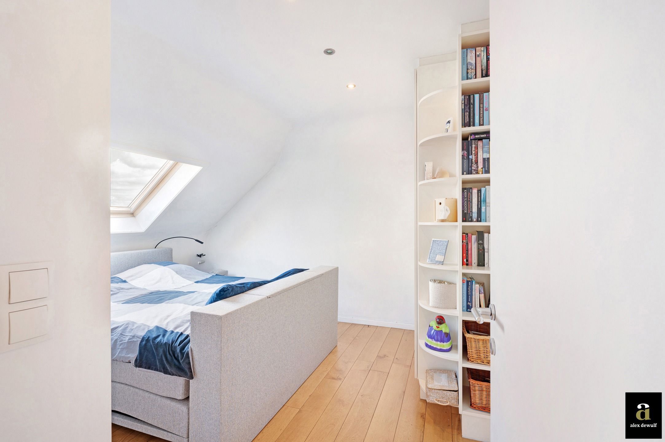 Ruim en licht dakappartement met groot terras te Duinbergen  foto 22